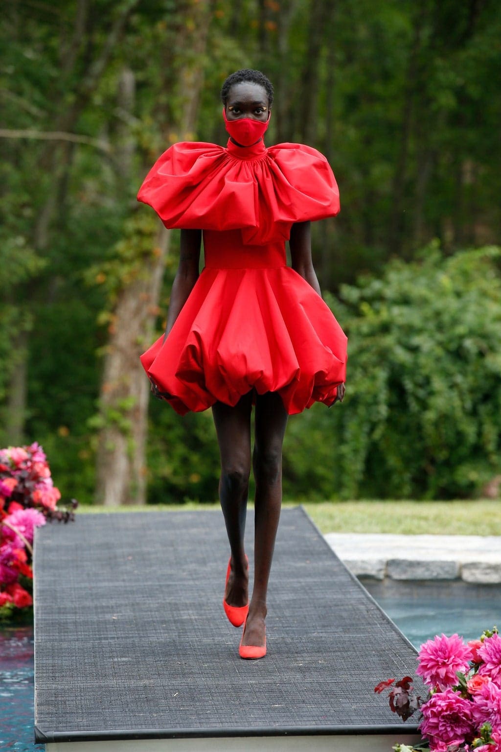 Christian Siriano Printemps Été 2021 New York par RUNWAY MAGAZINE