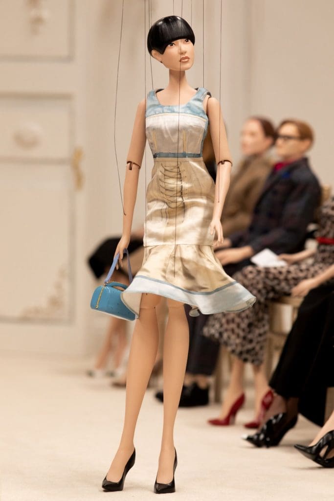 モスキーノ春夏2021年 RUNWAY マガジン