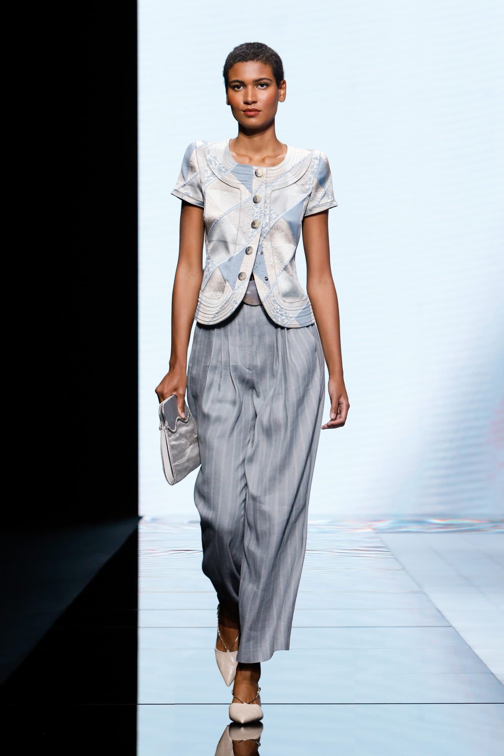 Giorgio Armani Frühling Sommer 2021 von RUNWAY MAGAZIN