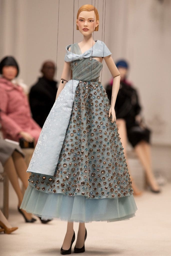 モスキーノ春夏2021年 RUNWAY マガジン