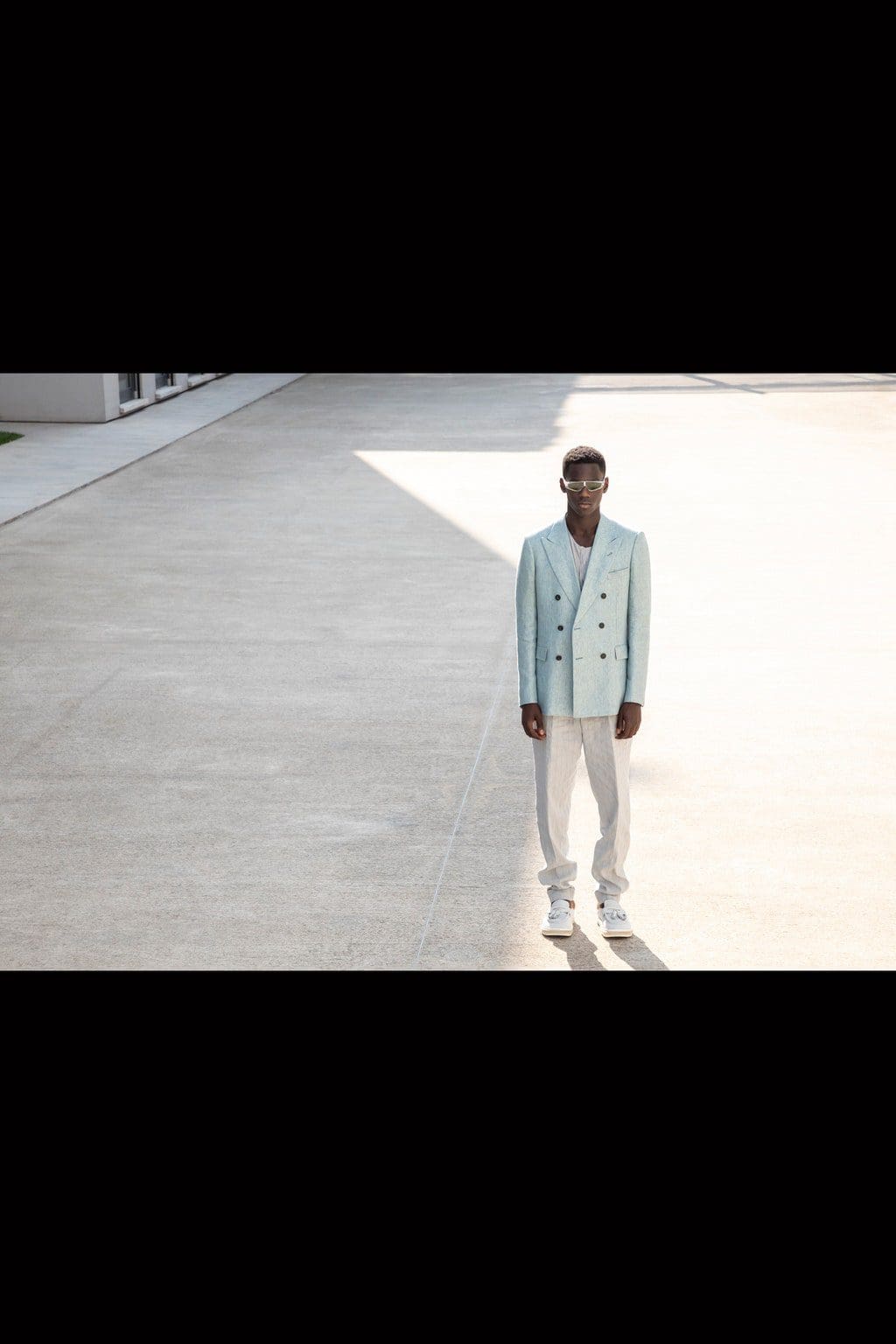 Emporio Armani Printemps Été 2021 Milan par RUNWAY MAGAZINE