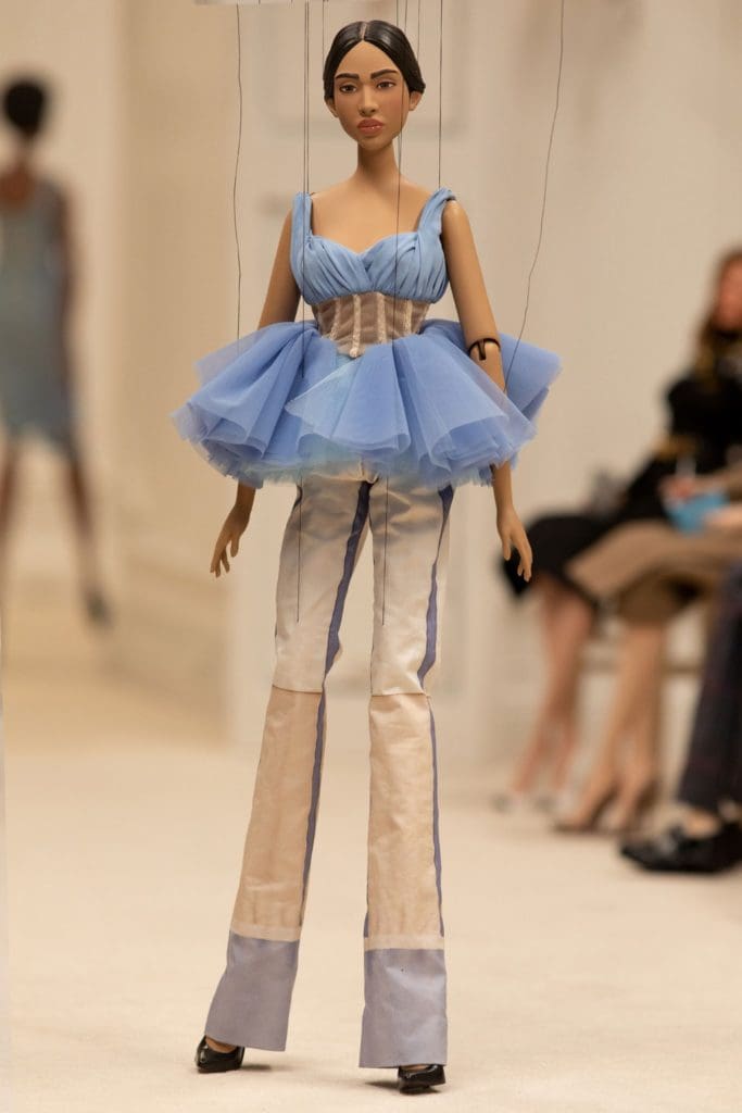 モスキーノ春夏2021年 RUNWAY マガジン