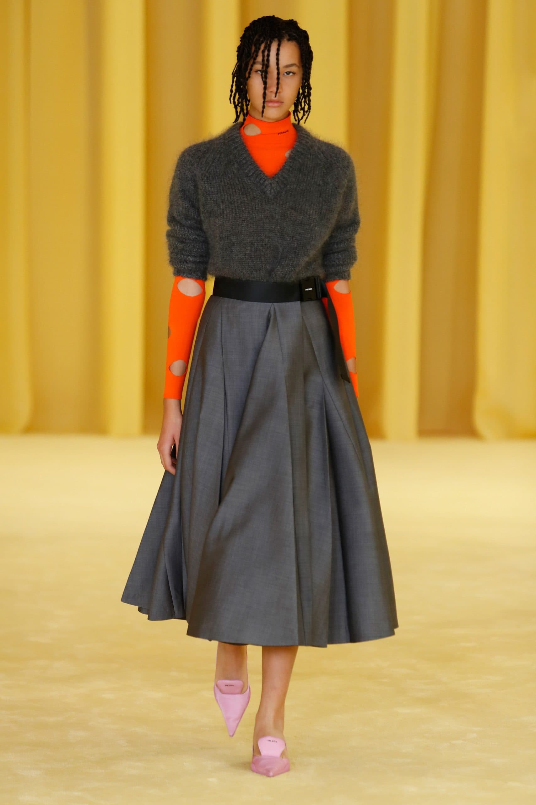 Prada Primavera Verano 2021 por RUNWAY REVISTA