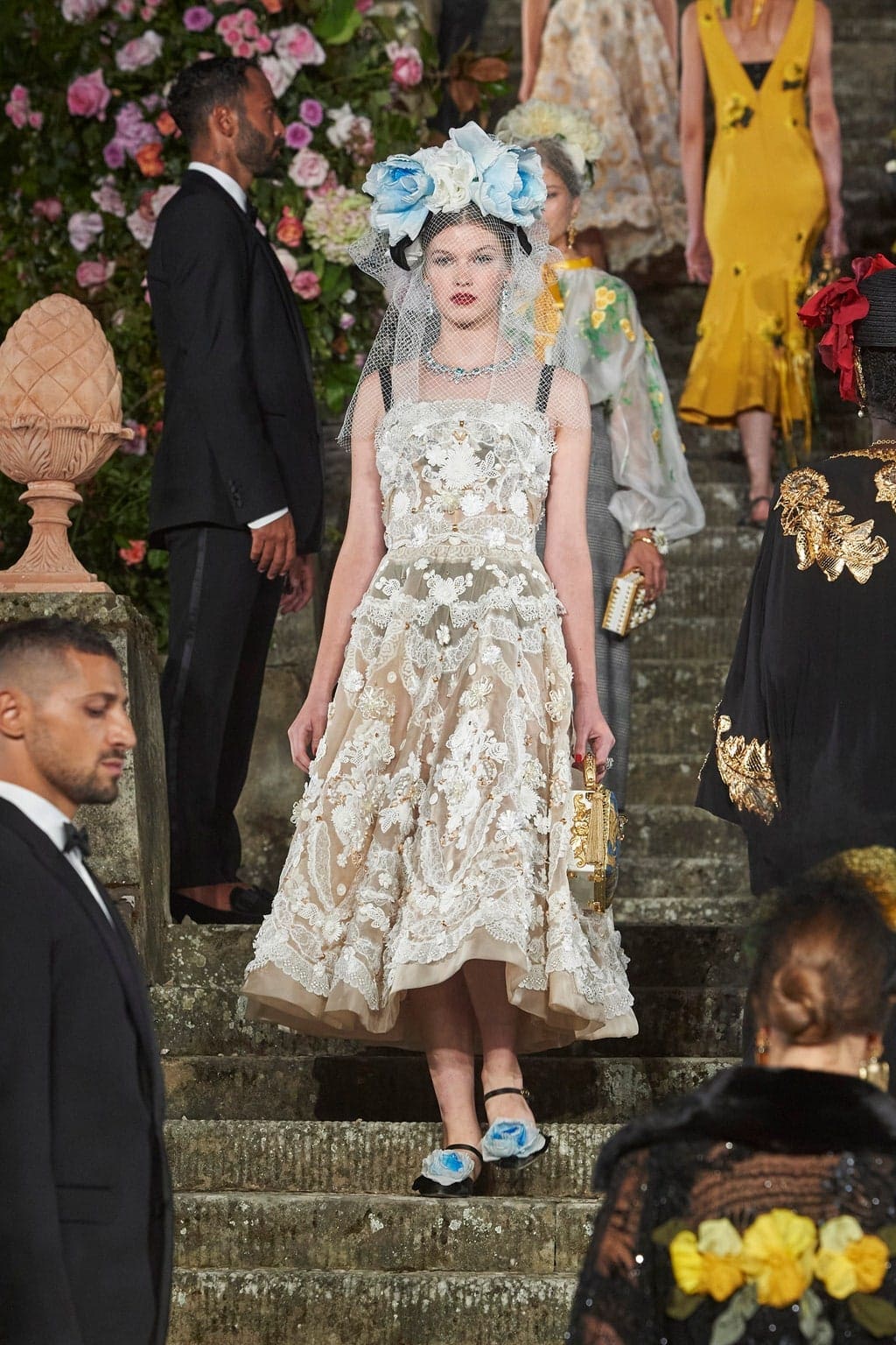 Dolce Gabbana Alta Moda Firenze 2020 - Fall-Winter 2020-2021 by RUNWAY MAGAZINE
