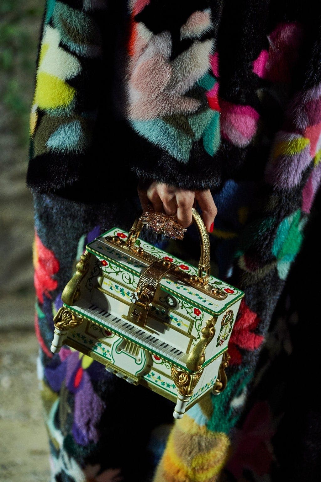 Dolce Gabbana Alta Moda Firenze 2020 - Fall-Winter 2020-2021 by RUNWAY MAGAZINE