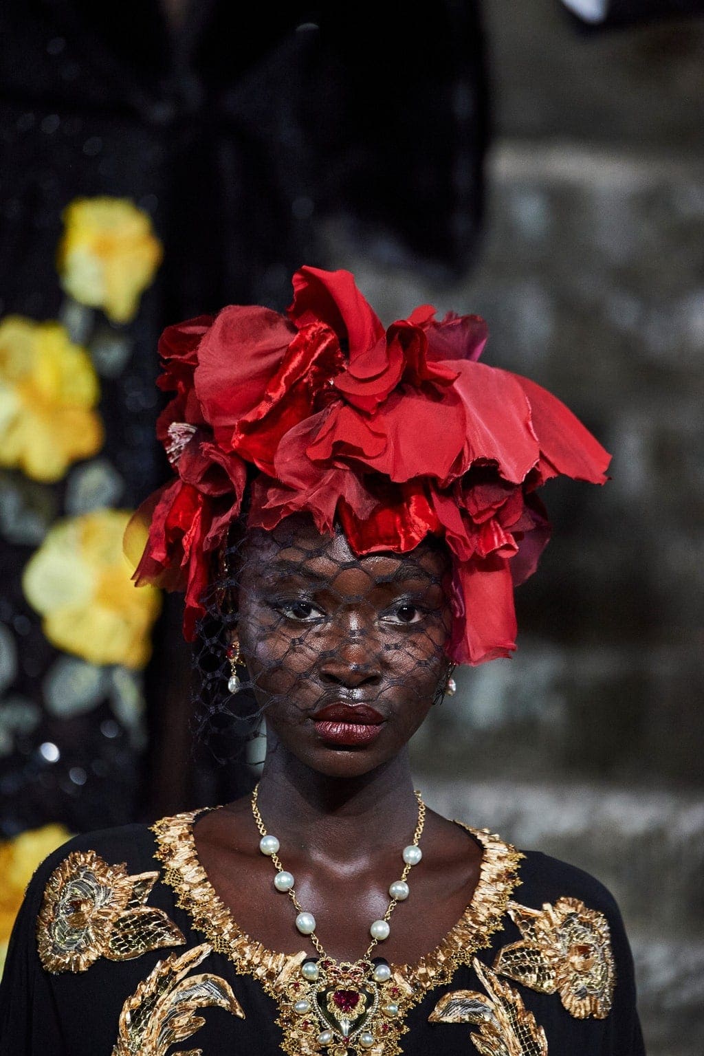 Dolce Gabbana Alta Moda Firenze 2020 - Fall-Winter 2020-2021 by RUNWAY MAGAZINE