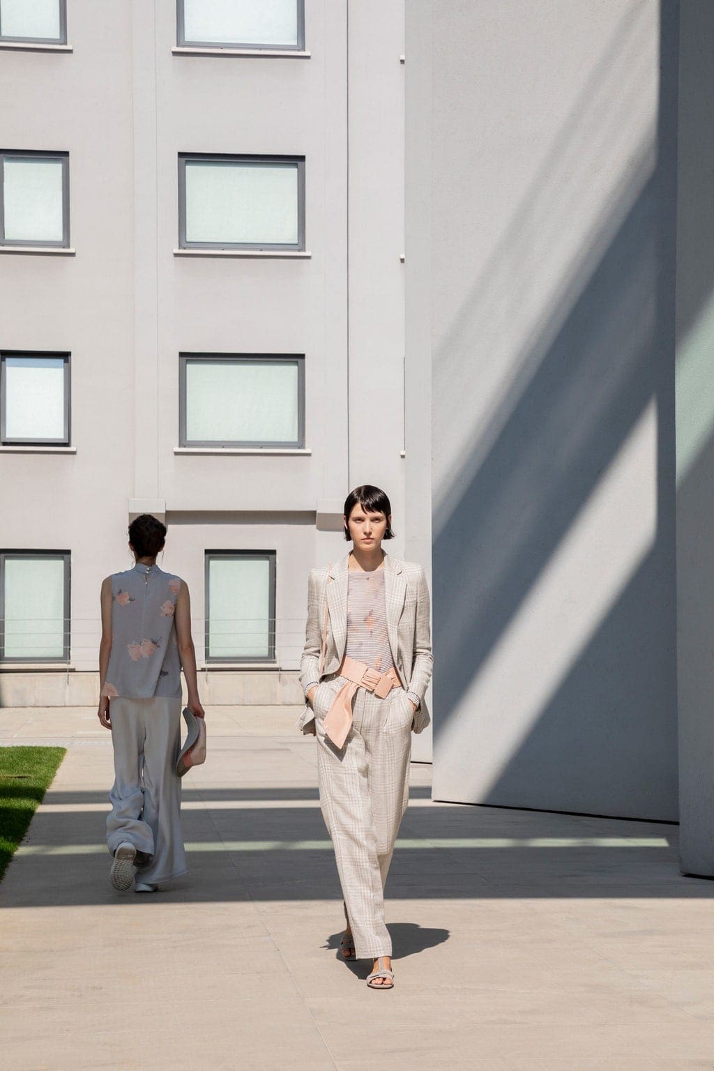 Emporio Armani Printemps Été 2021 Milan par RUNWAY MAGAZINE