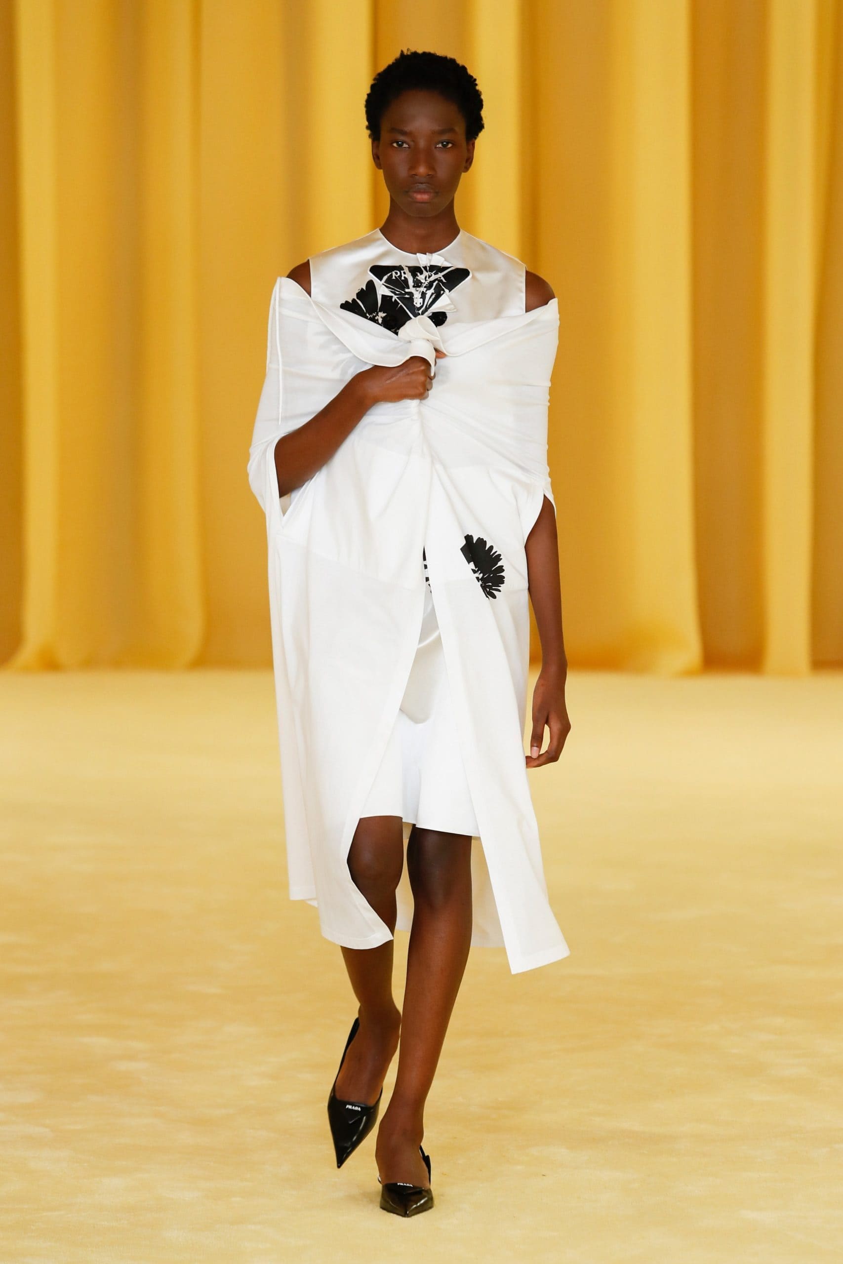 Prada Primavera Verano 2021 por RUNWAY REVISTA