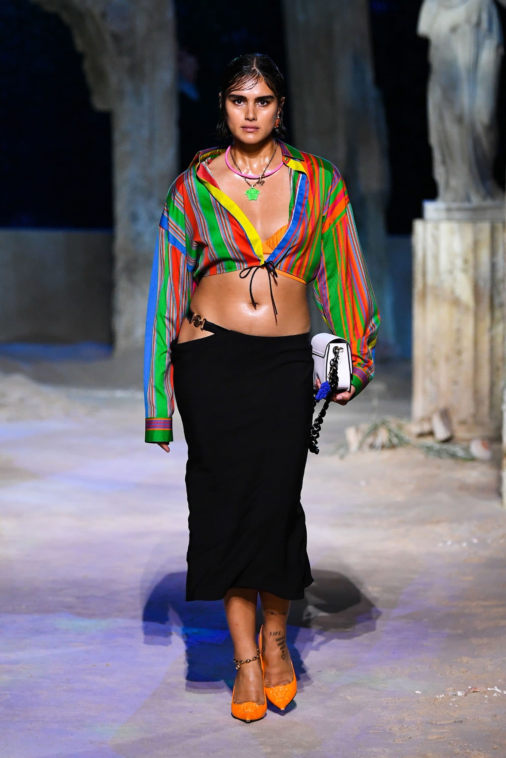 ヴェルサーチ春夏2021年 RUNWAY マガジン