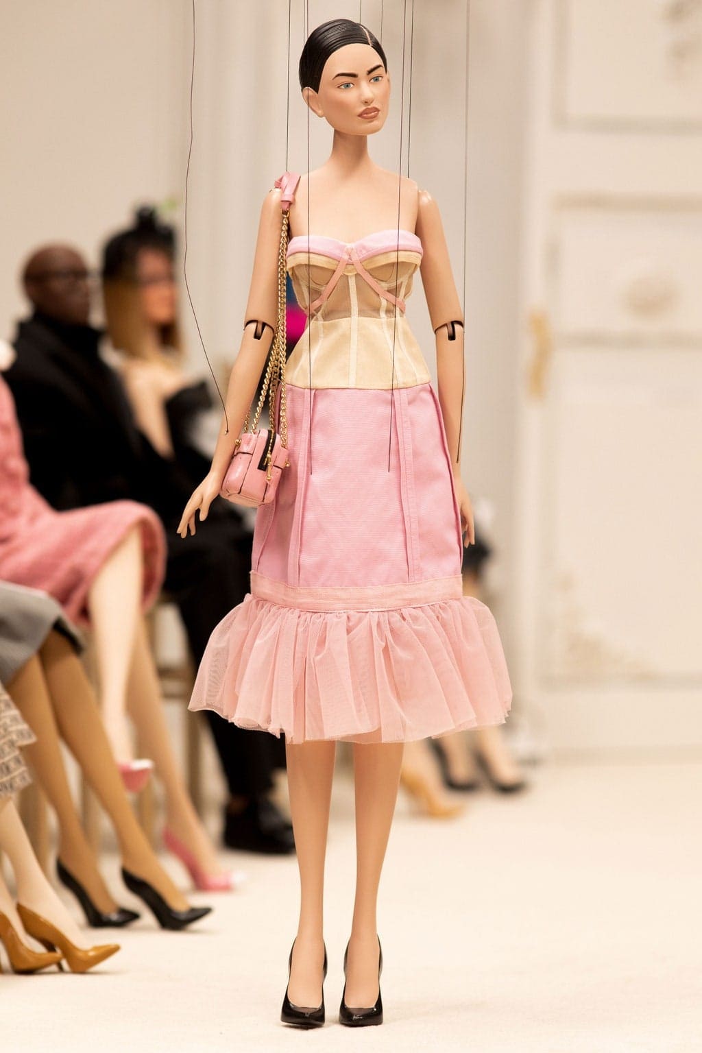 Moschino Spring Summer 2021 von RUNWAY MAGAZIN