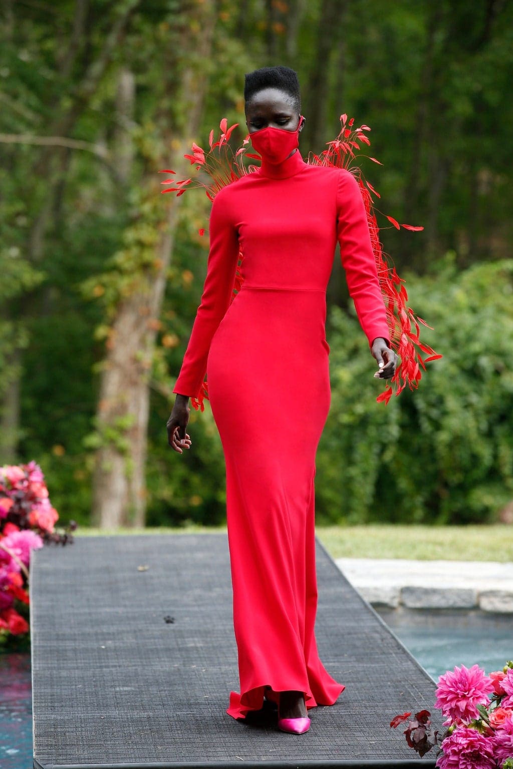 Christian Siriano Printemps Été 2021 New York par RUNWAY MAGAZINE