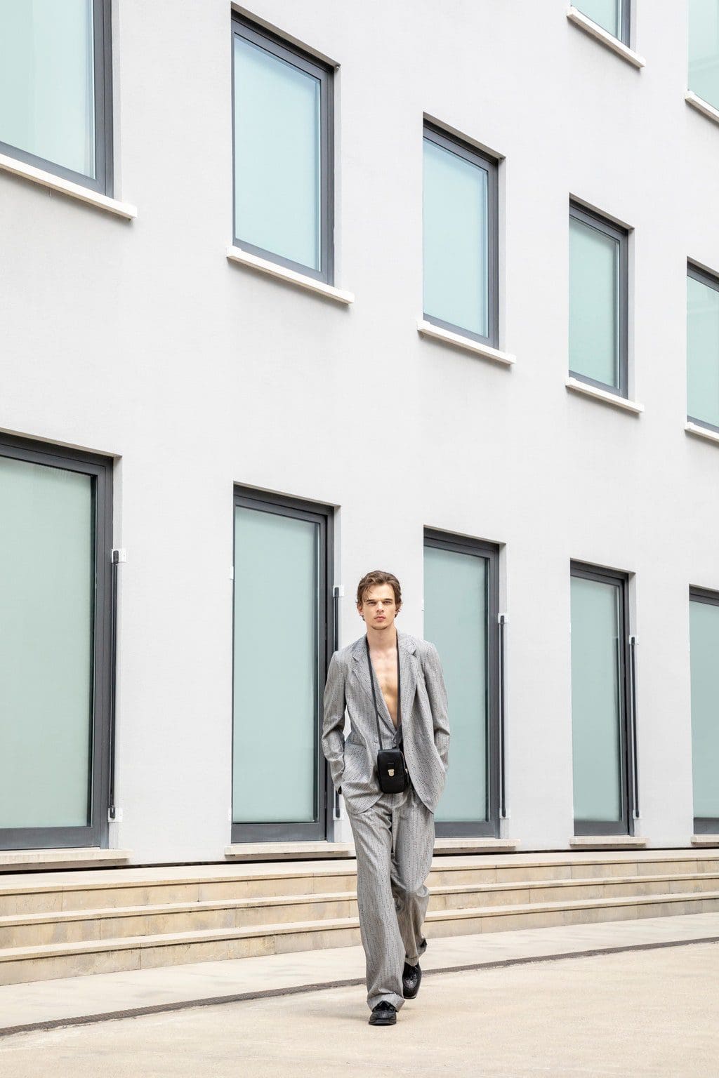 Emporio Armani Printemps Été 2021 Milan par RUNWAY MAGAZINE