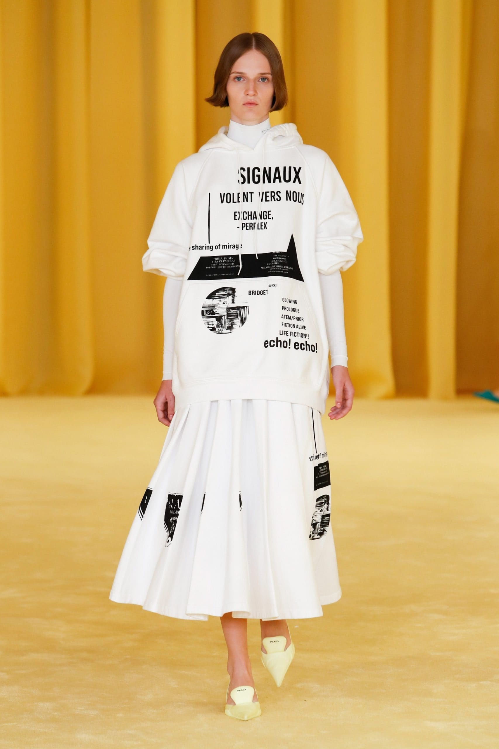 Prada Primavera Verano 2021 por RUNWAY REVISTA
