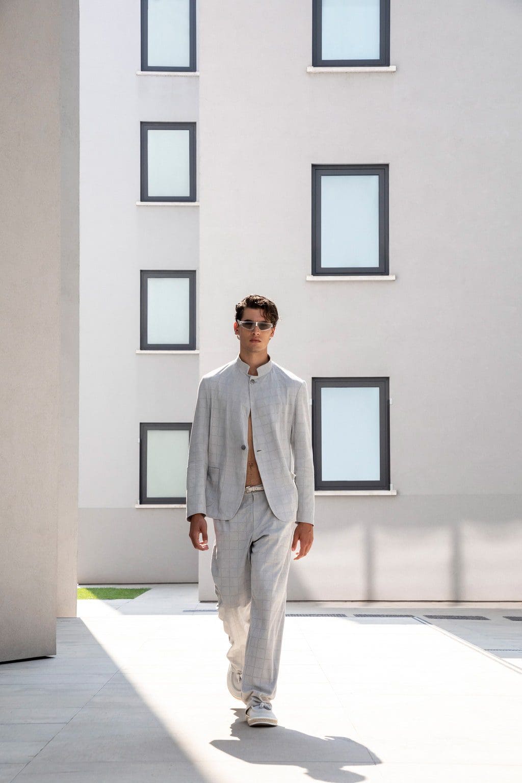 Emporio Armani Printemps Été 2021 Milan par RUNWAY MAGAZINE