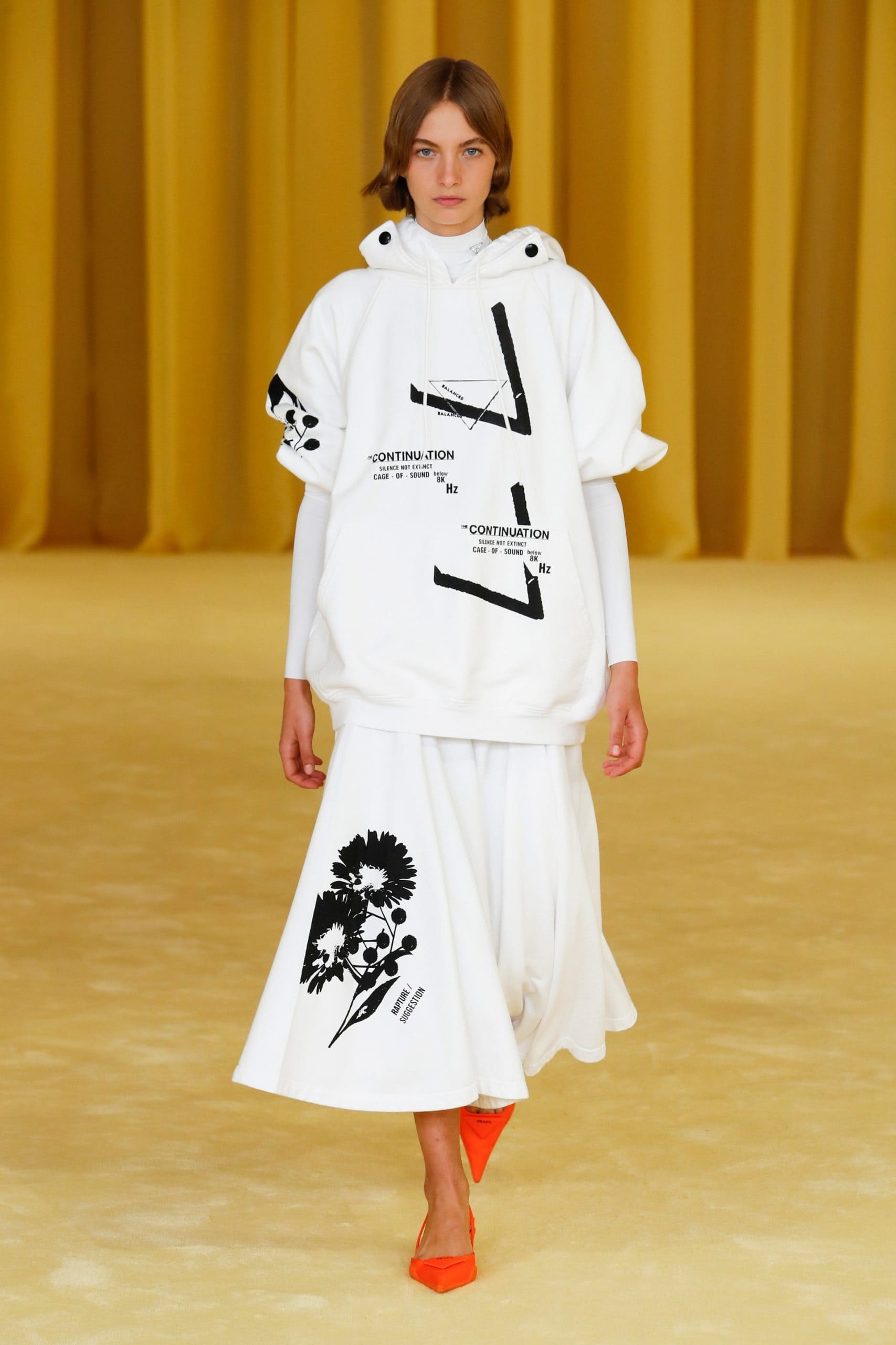 Prada Primavera Verano 2021 por RUNWAY REVISTA