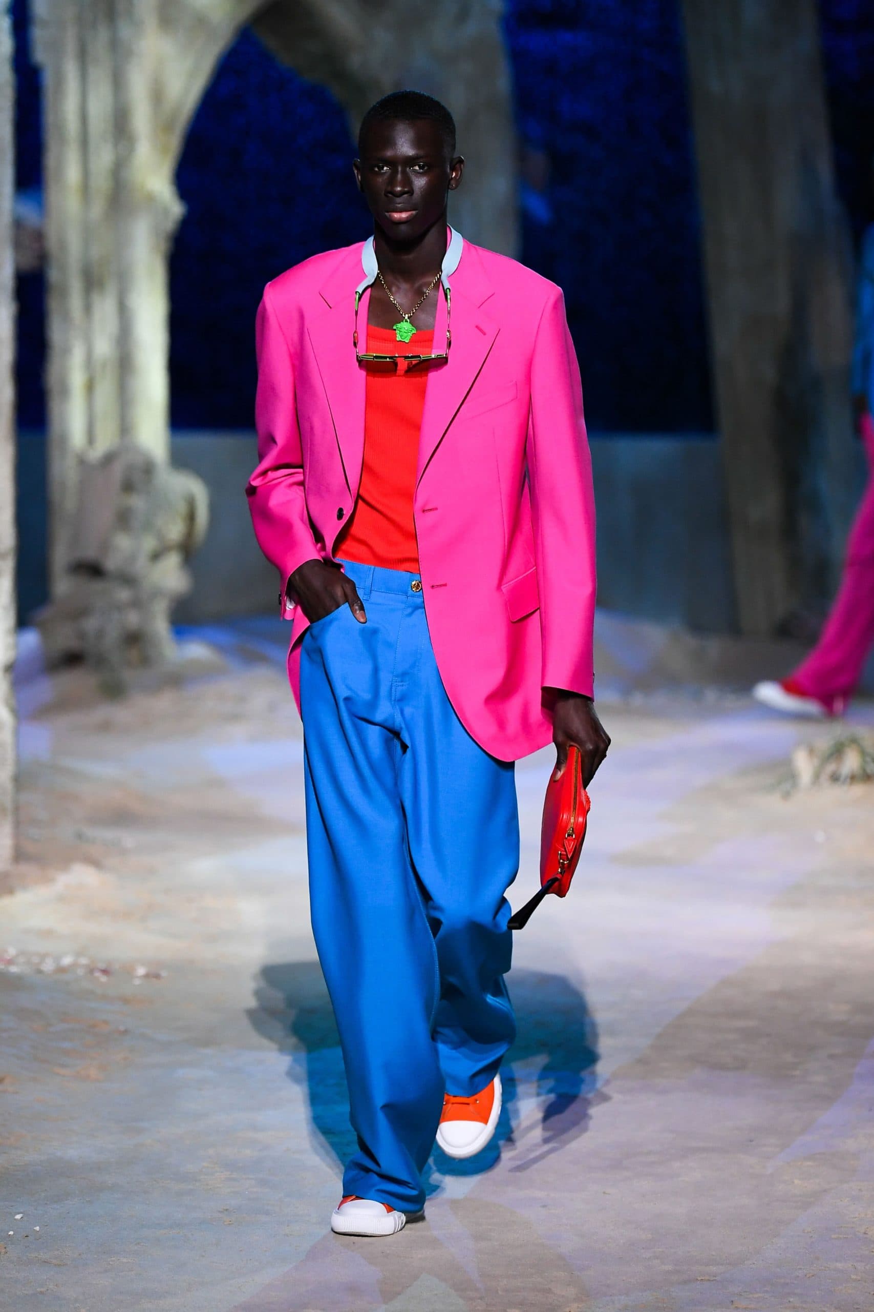 ヴェルサーチ春夏2021年 RUNWAY マガジン
