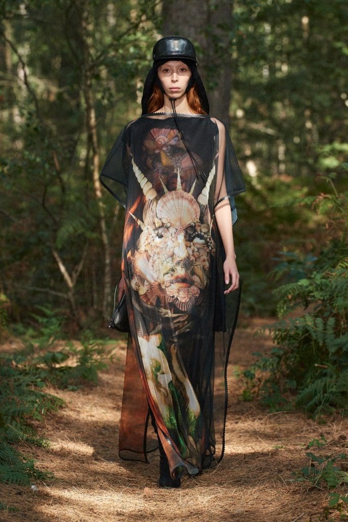 Burberry Spring Summer 2021 London by RUNWAY MAGAZINE