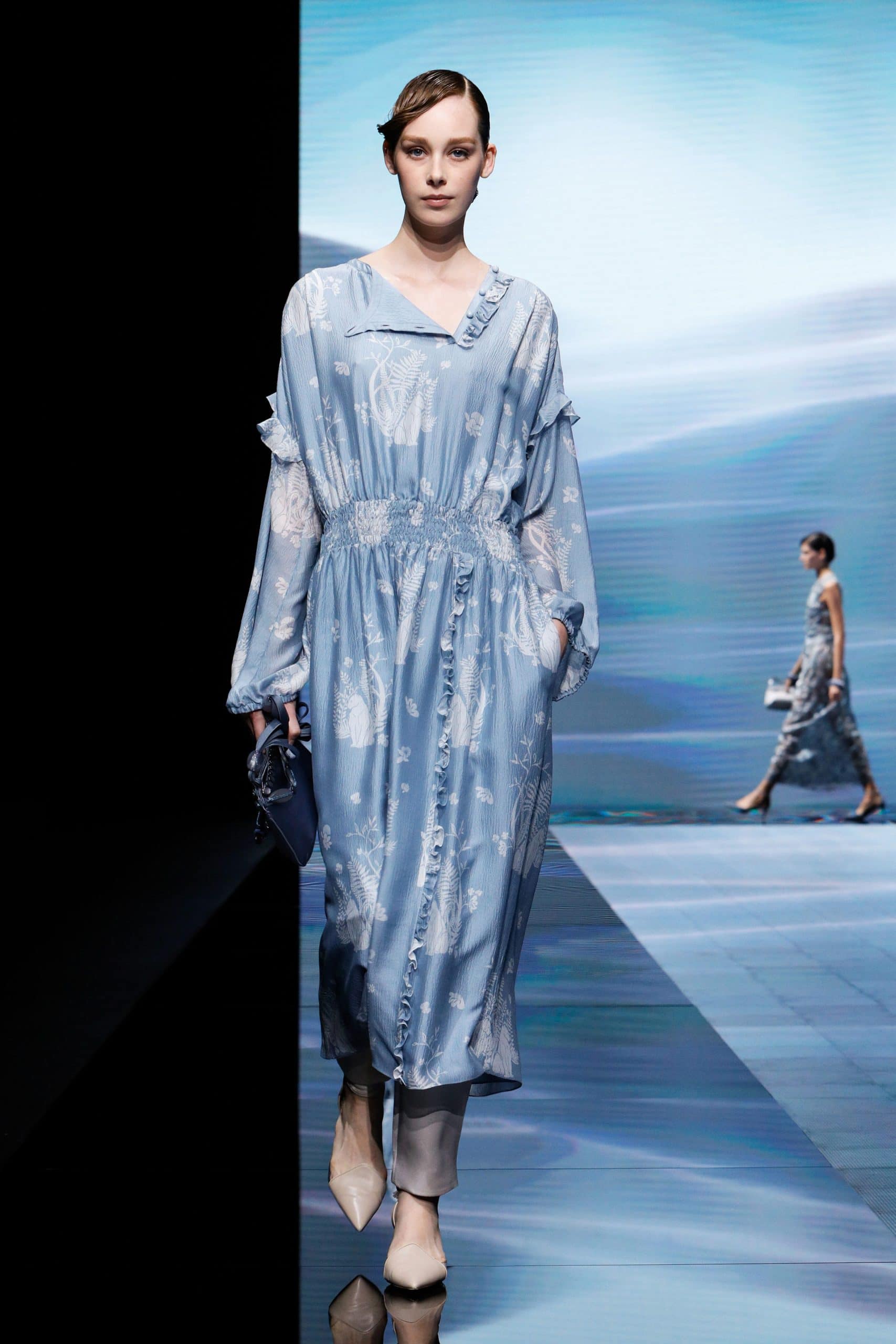 Giorgio Armani Frühling Sommer 2021 von RUNWAY MAGAZIN