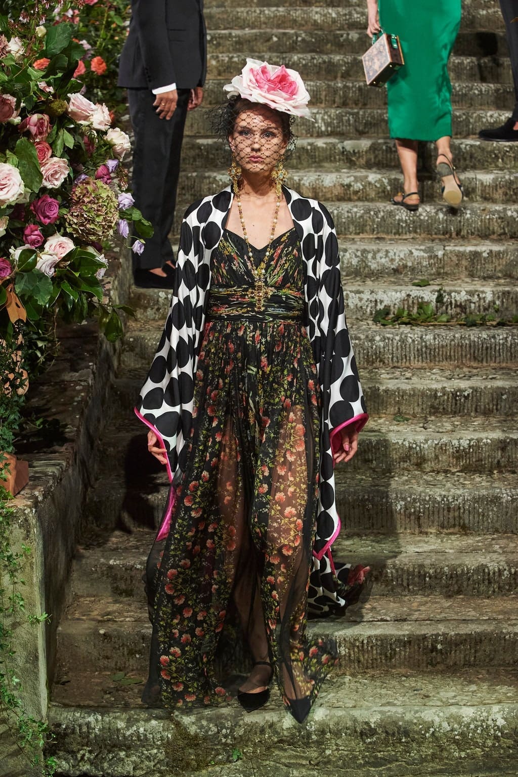 Dolce Gabbana Alta Moda Firenze 2020 - Fall-Winter 2020-2021 by RUNWAY MAGAZINE