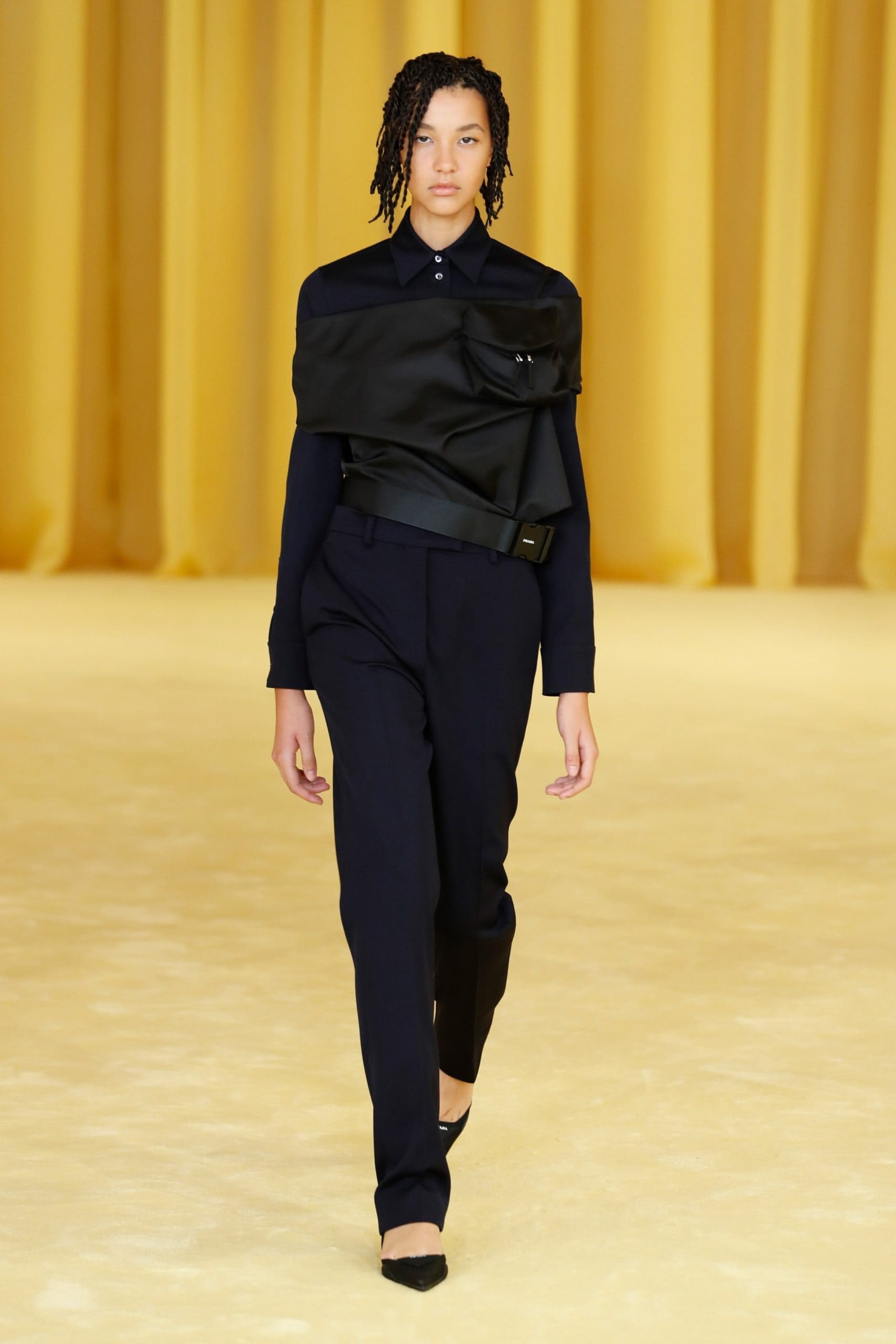 Prada Primavera Verano 2021 por RUNWAY REVISTA