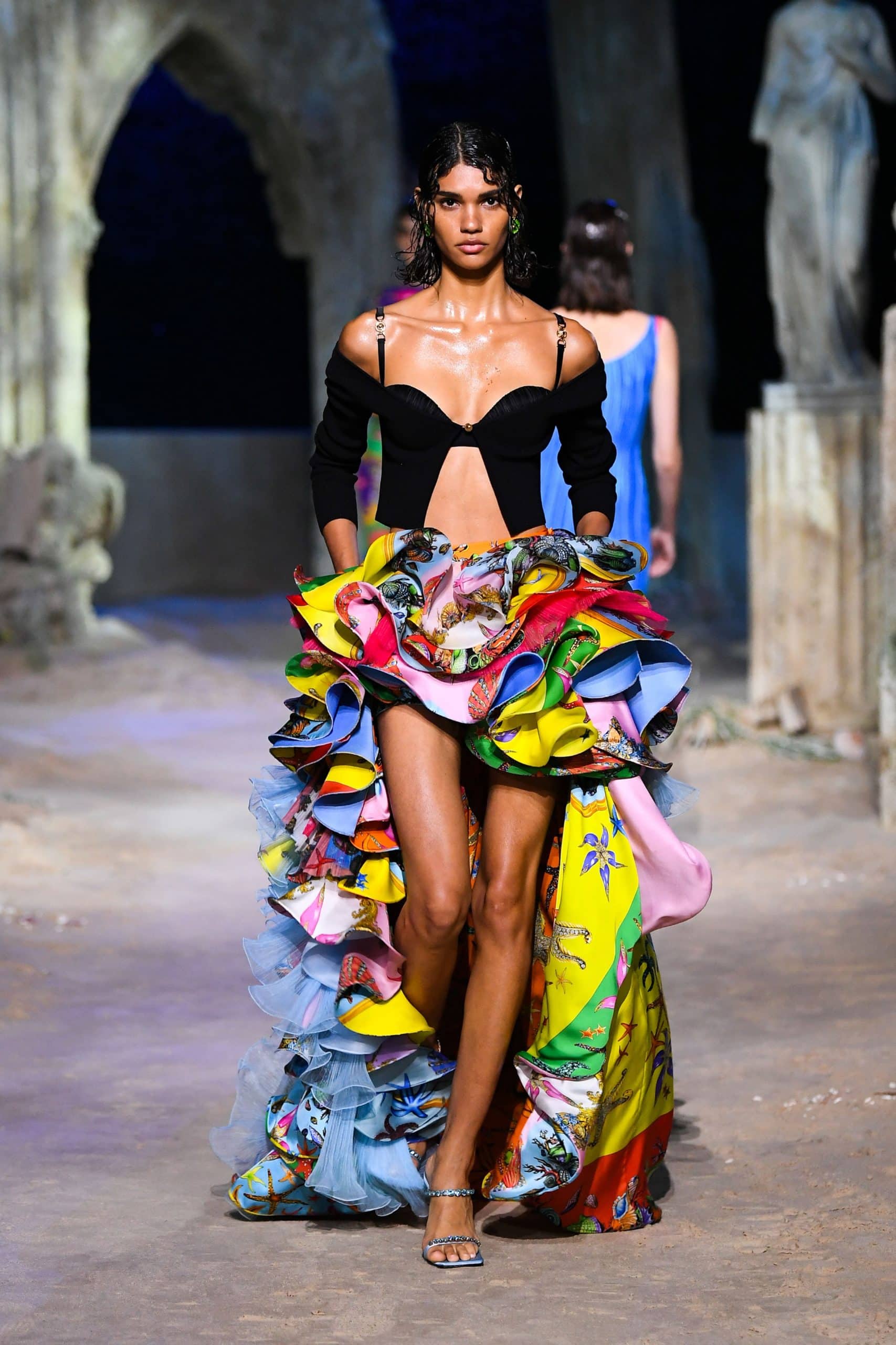 ヴェルサーチ春夏2021年 RUNWAY マガジン