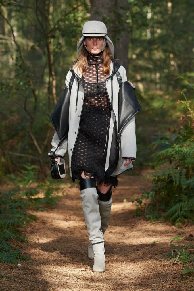 Burberry Spring Summer 2021 London by RUNWAY MAGAZINE