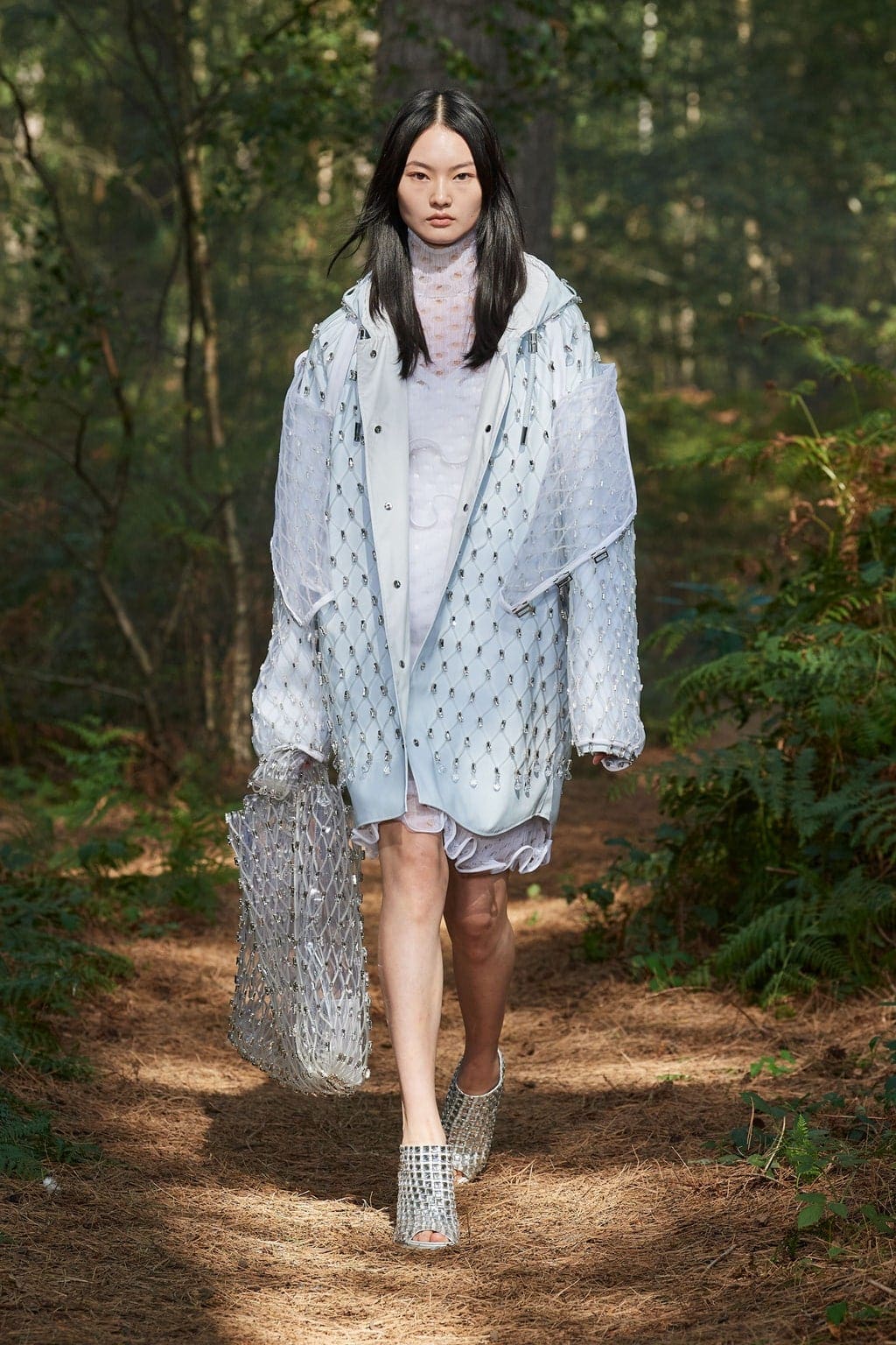 Burberry Весна-Лето 2021 Лондон, автор: RUNWAY ЖУРНАЛ