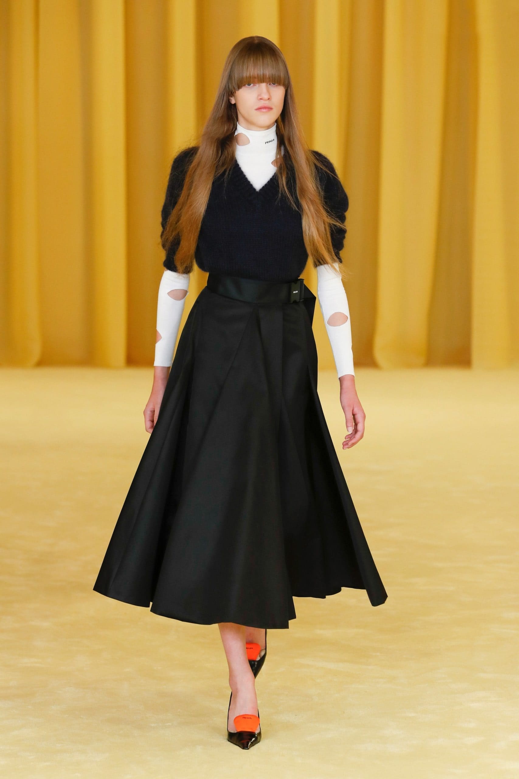 Prada Primavera Verano 2021 por RUNWAY REVISTA