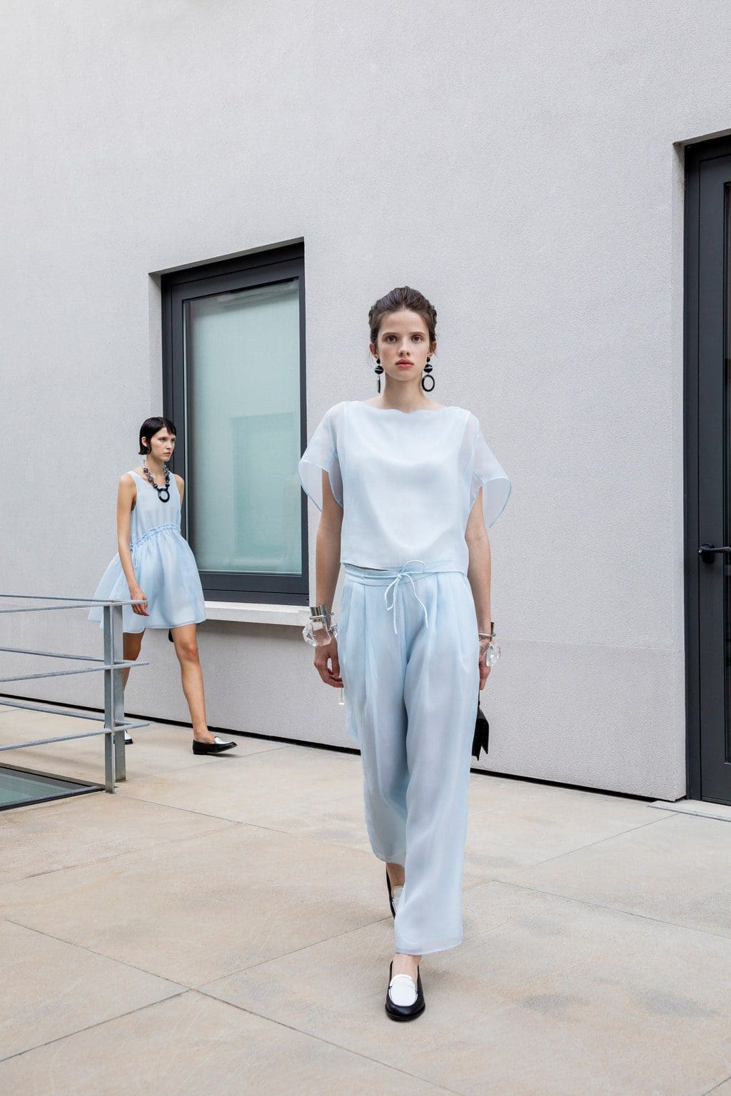 Emporio Armani Printemps Été 2021 Milan par RUNWAY MAGAZINE