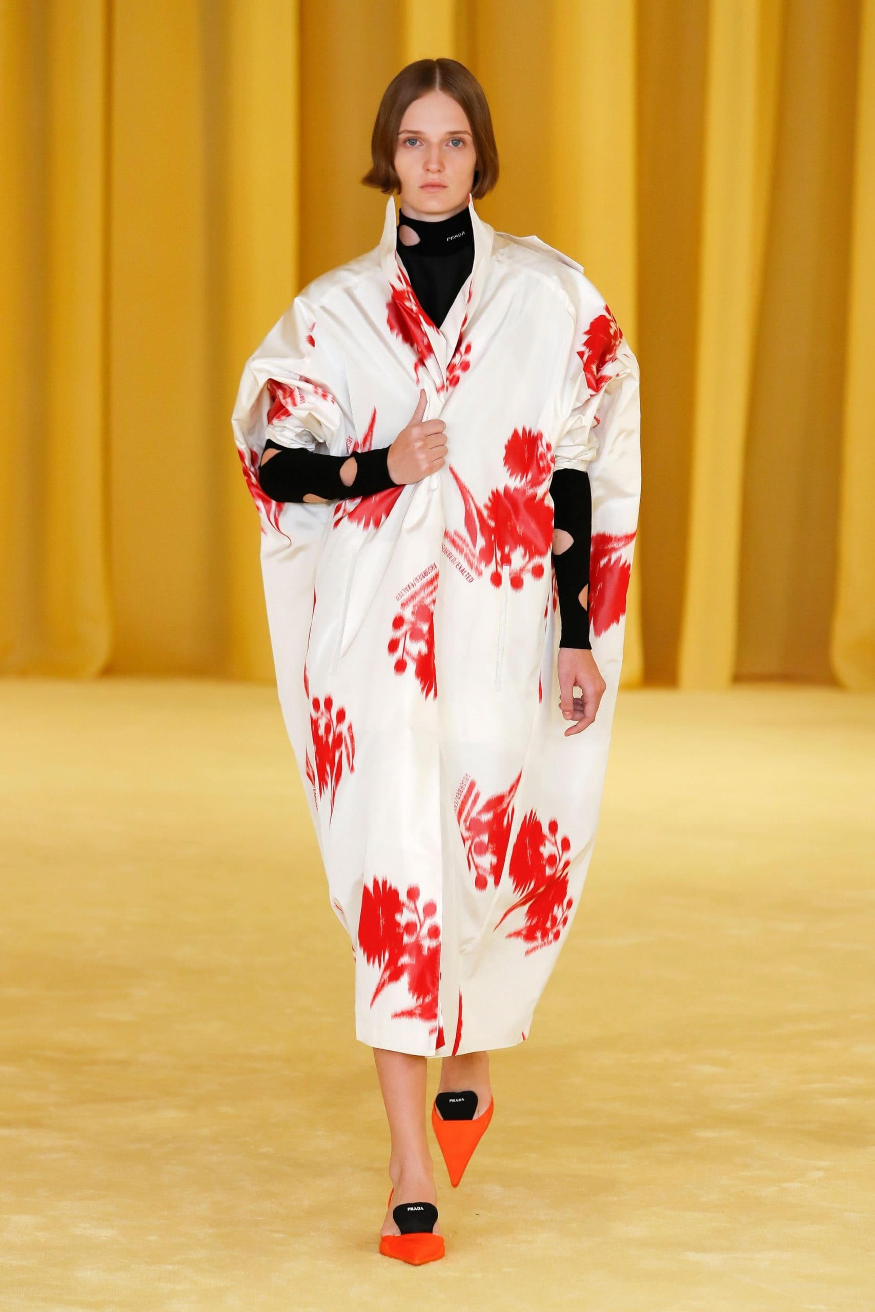 Prada Primavera Verano 2021 por RUNWAY REVISTA