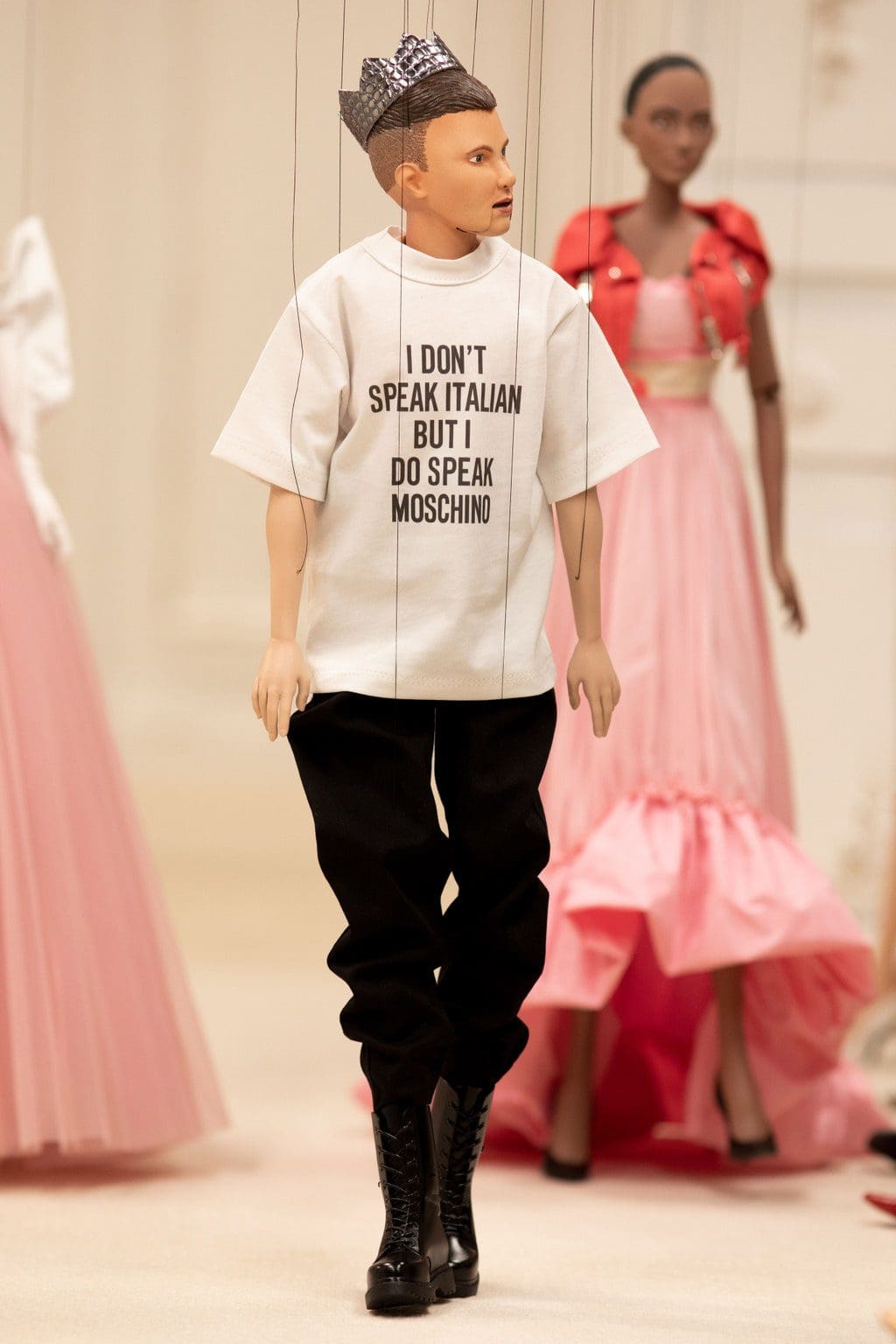 Moschino Spring Summer 2021 von RUNWAY MAGAZIN