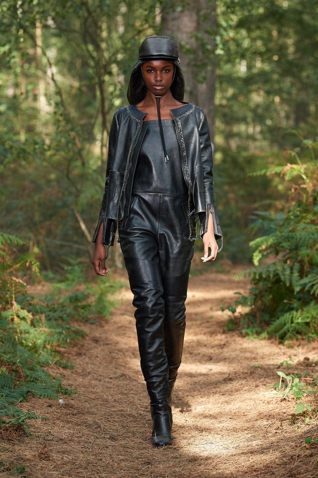 Burberry Весна-Лето 2021 Лондон, автор: RUNWAY ЖУРНАЛ