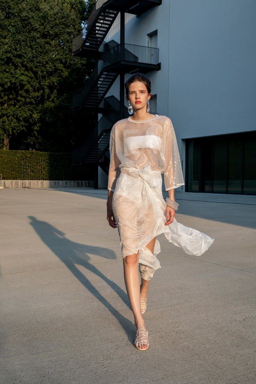 Emporio Armani Printemps Été 2021 Milan par RUNWAY MAGAZINE