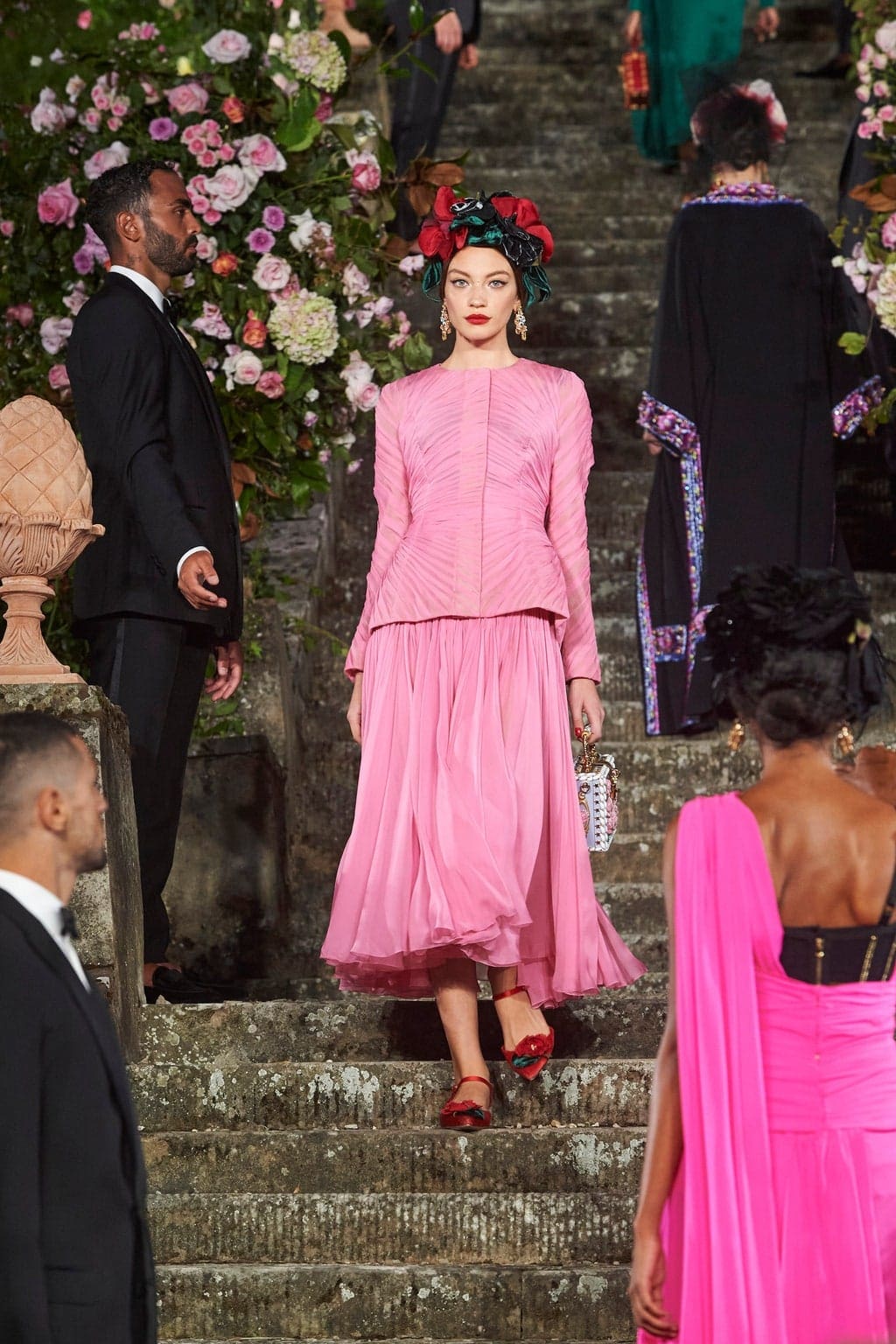 Dolce Gabbana Alta Moda Firenze 2020 - Fall-Winter 2020-2021 by RUNWAY MAGAZINE