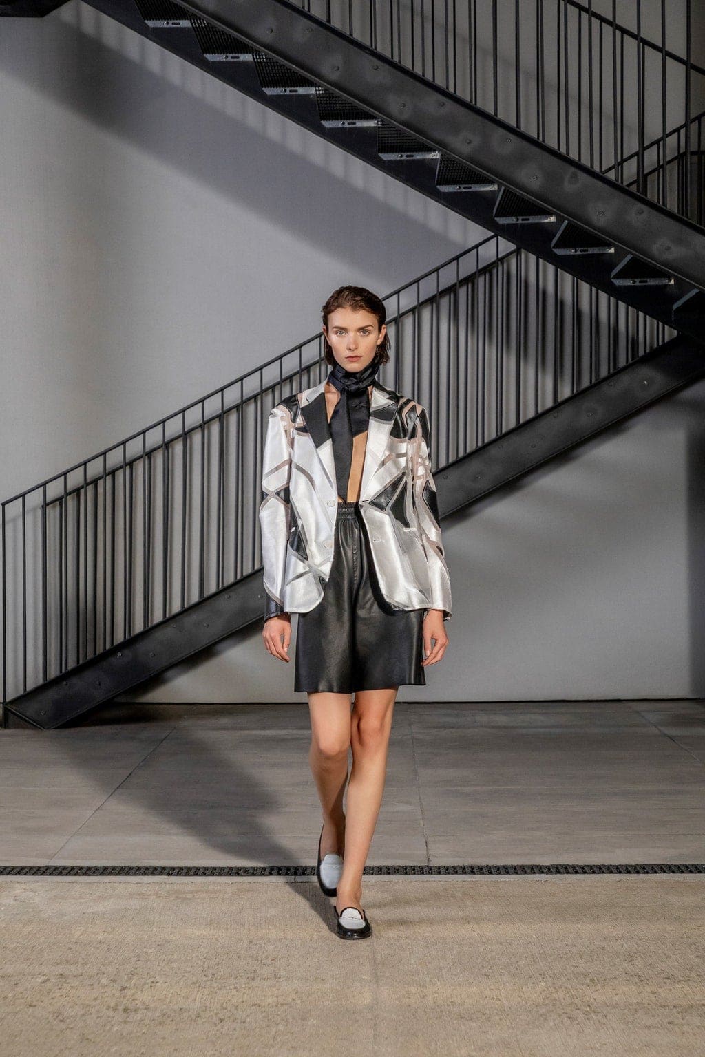 Emporio Armani Printemps Été 2021 Milan par RUNWAY MAGAZINE