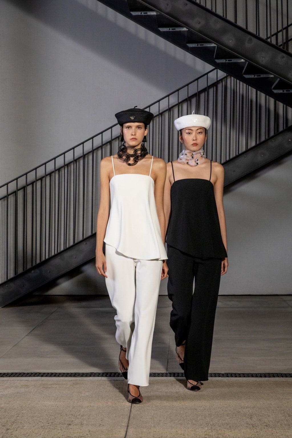 Emporio Armani Printemps Été 2021 Milan par RUNWAY MAGAZINE