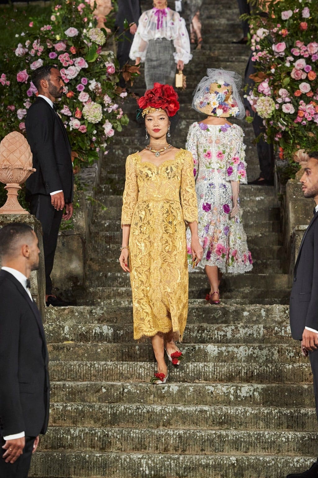Dolce Gabbana Alta Moda Firenze 2020 - Fall-Winter 2020-2021 by RUNWAY MAGAZINE