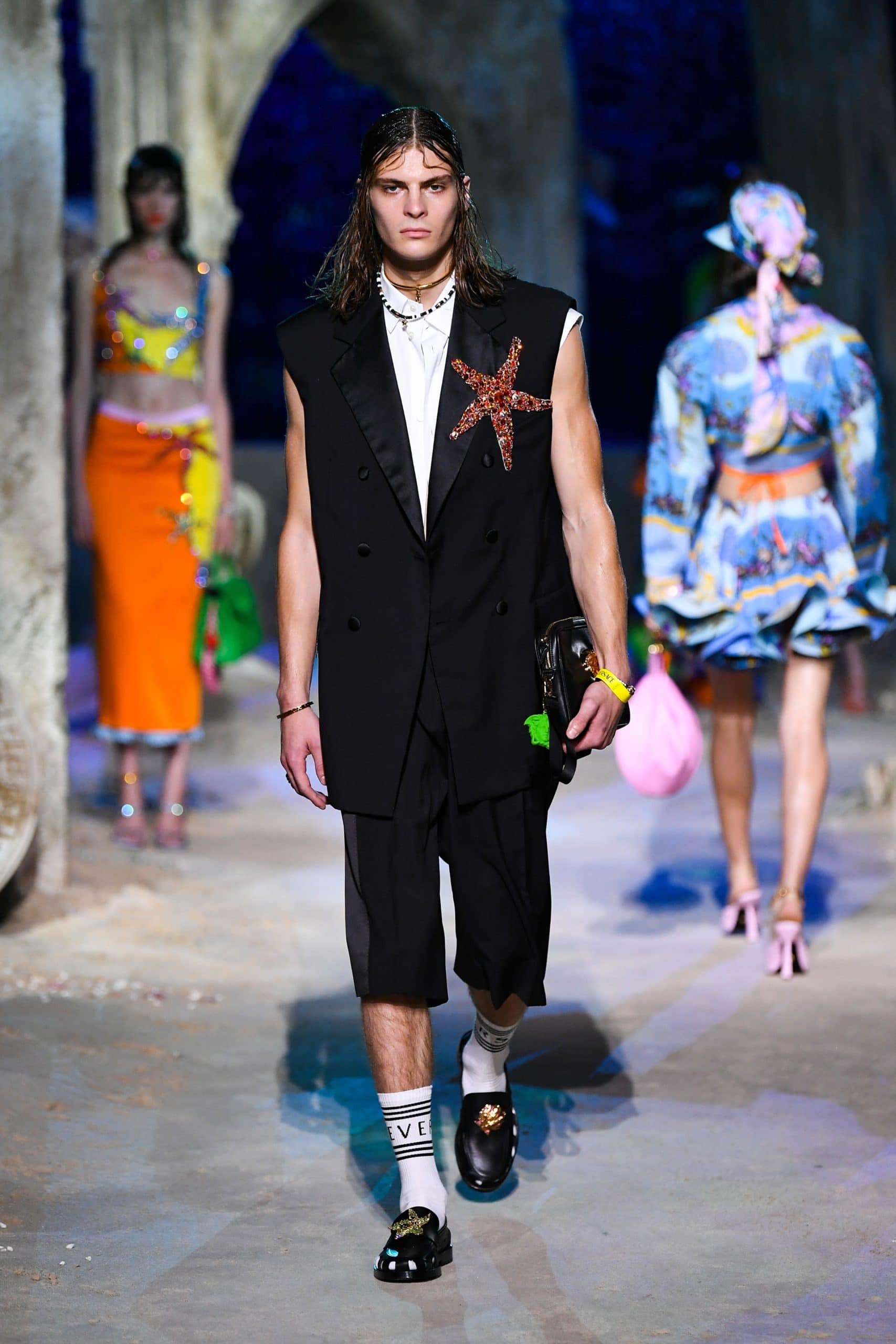 ヴェルサーチ春夏2021年 RUNWAY マガジン