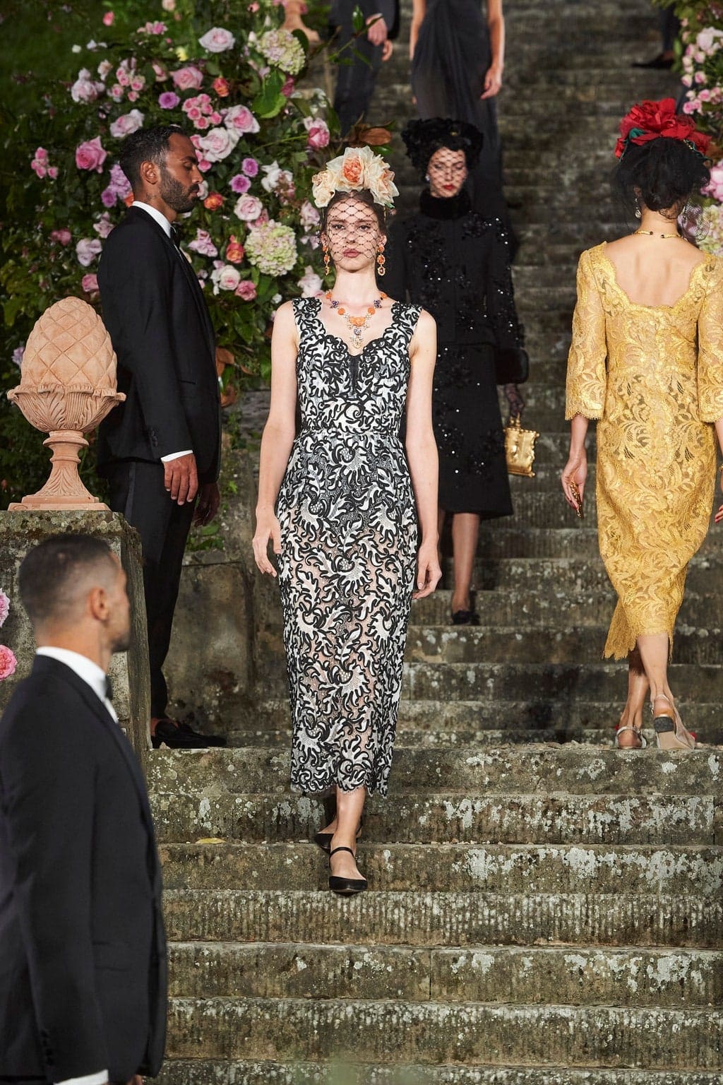 Dolce Gabbana Alta Moda Firenze 2020 - Fall-Winter 2020-2021 by RUNWAY MAGAZINE
