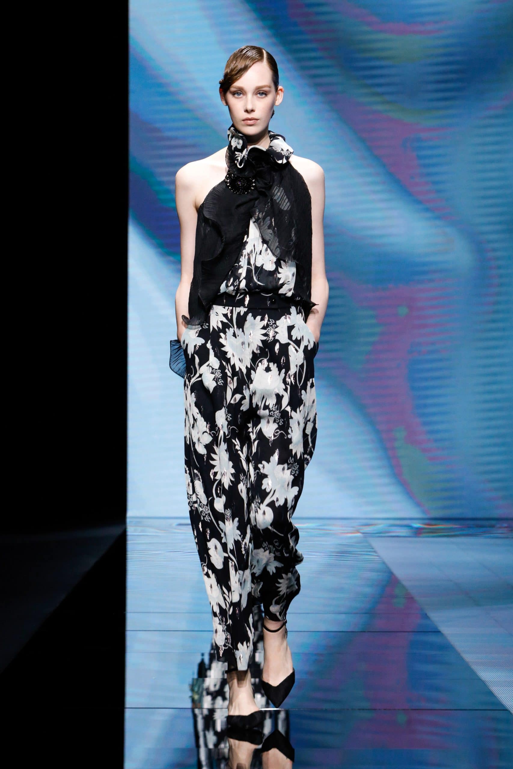 Giorgio Armani Frühling Sommer 2021 von RUNWAY MAGAZIN