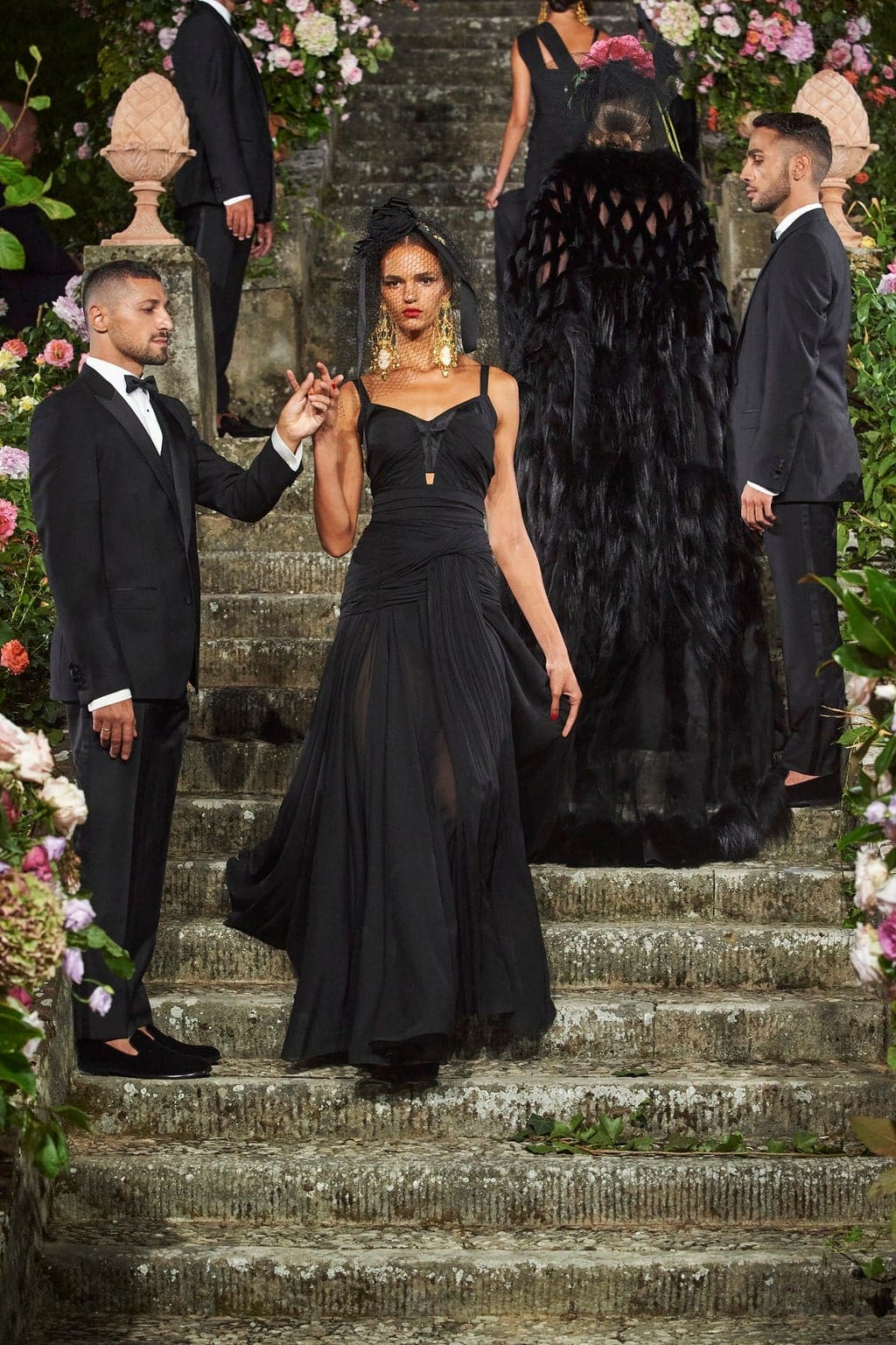 Dolce Gabbana Alta Moda Firenze 2020 - Fall-Winter 2020-2021 by RUNWAY MAGAZINE