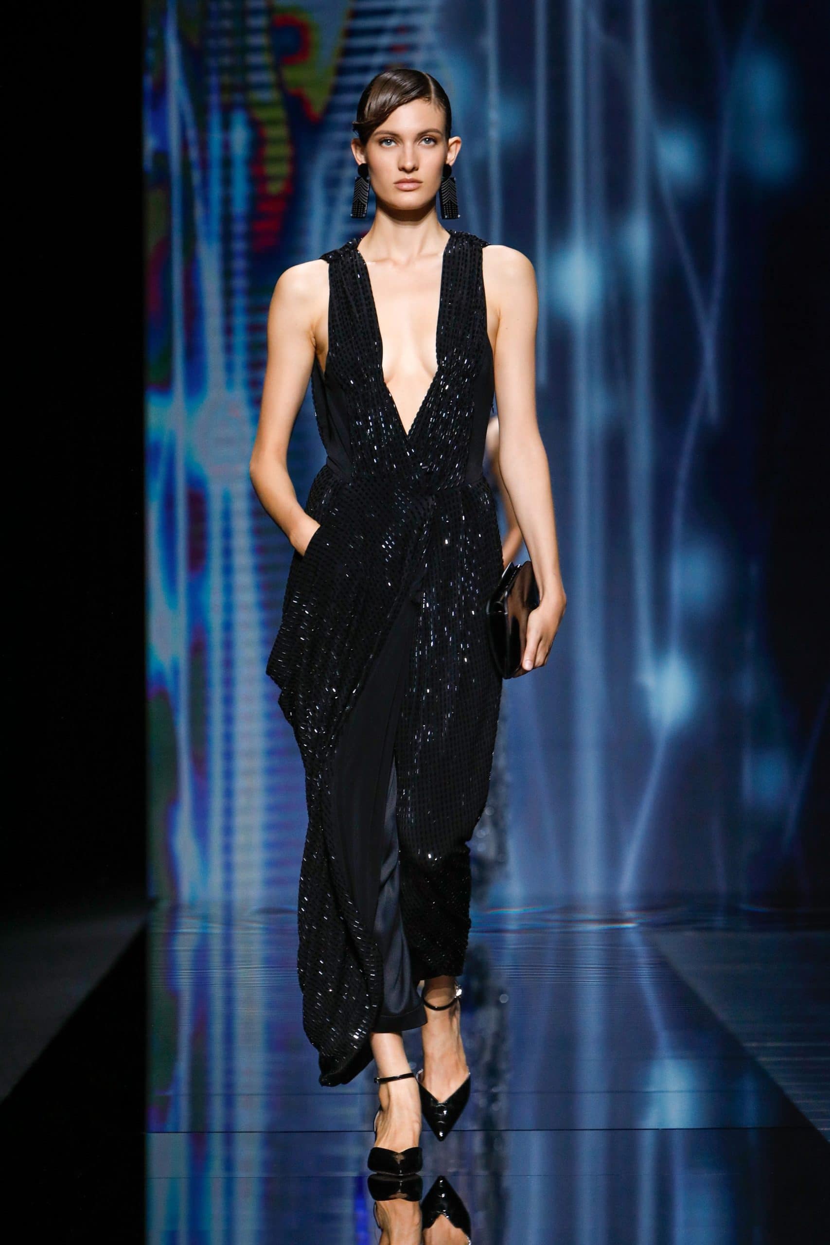 Giorgio Armani Frühling Sommer 2021 von RUNWAY MAGAZIN