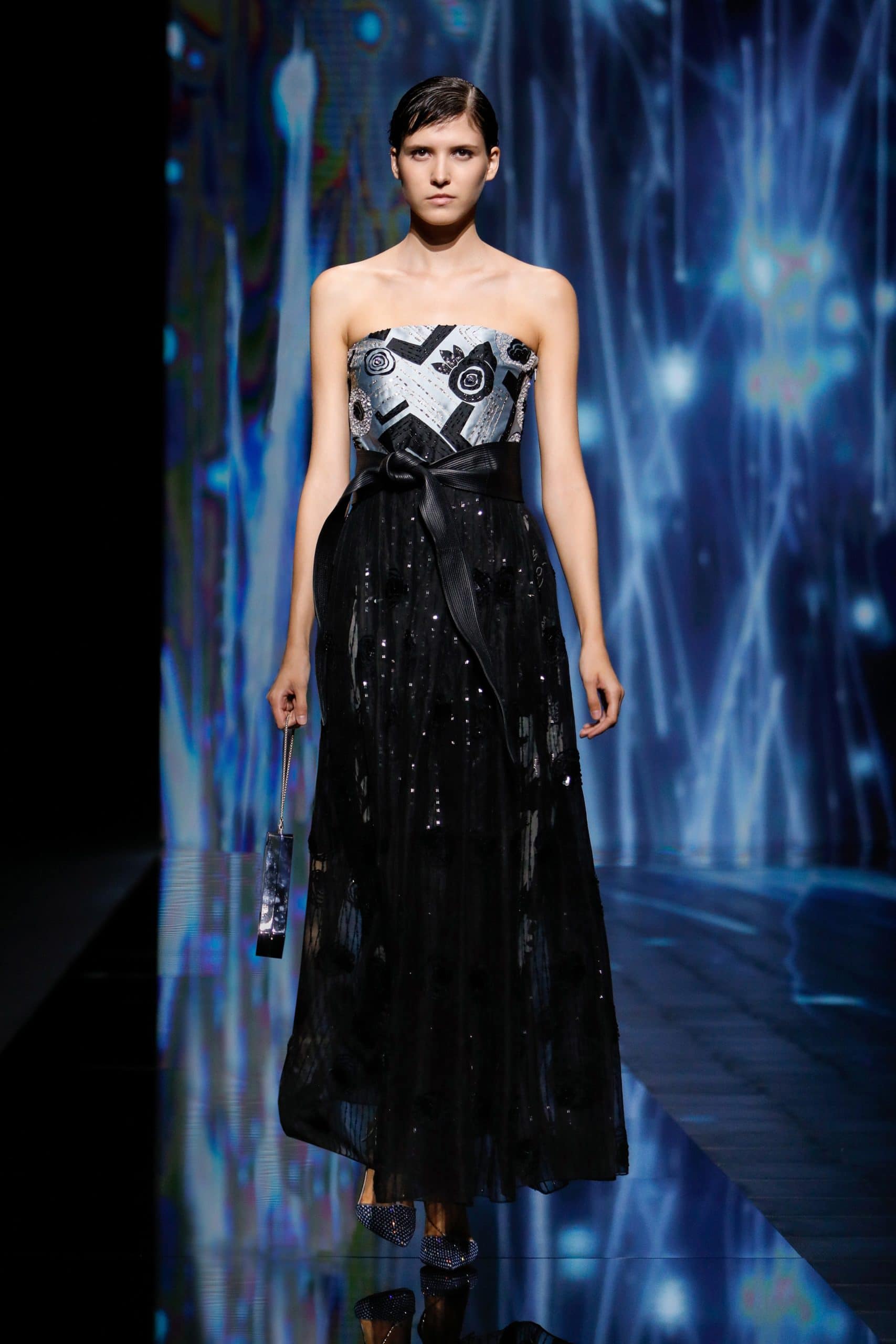 Giorgio Armani Frühling Sommer 2021 von RUNWAY MAGAZIN