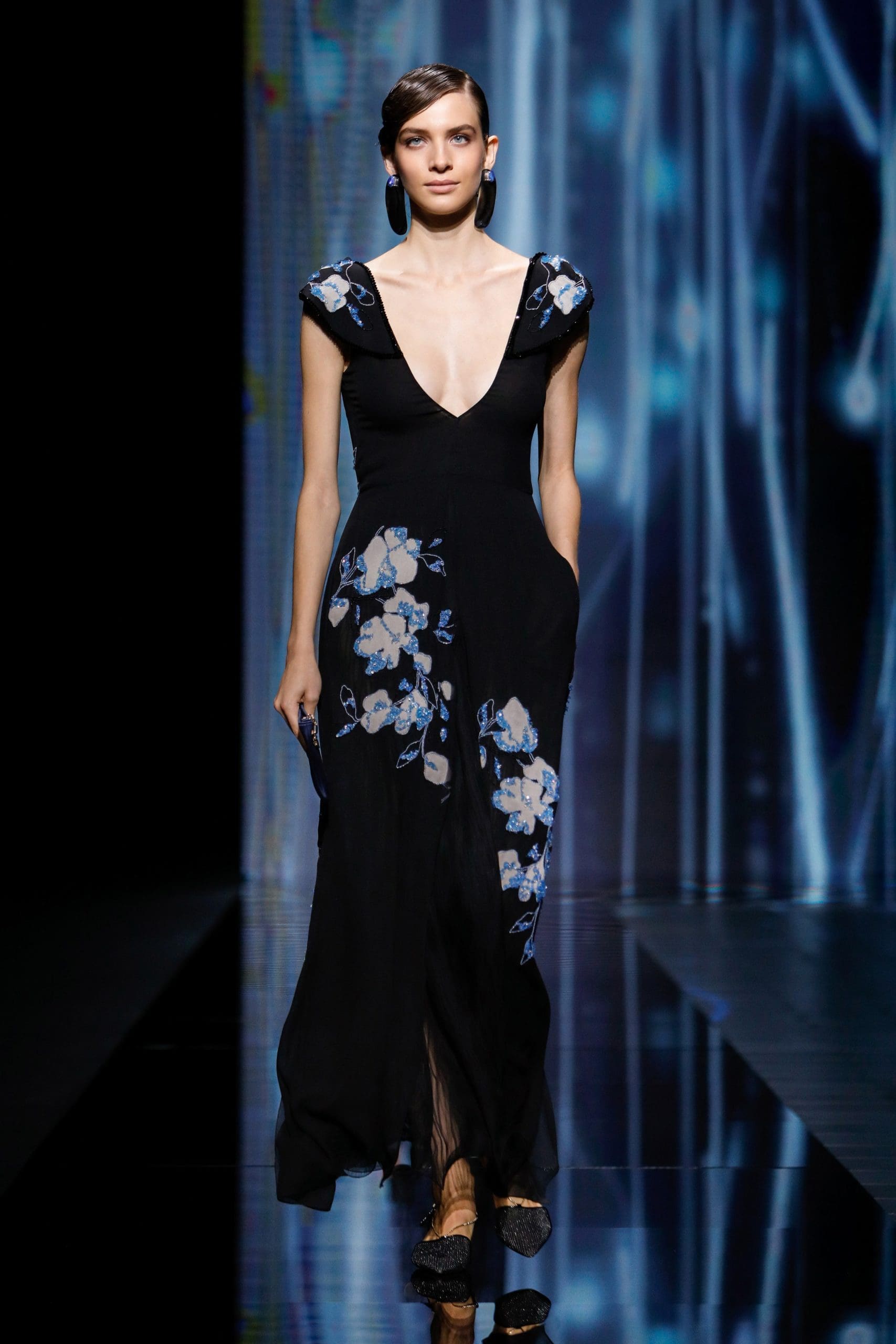Giorgio Armani Frühling Sommer 2021 von RUNWAY MAGAZIN