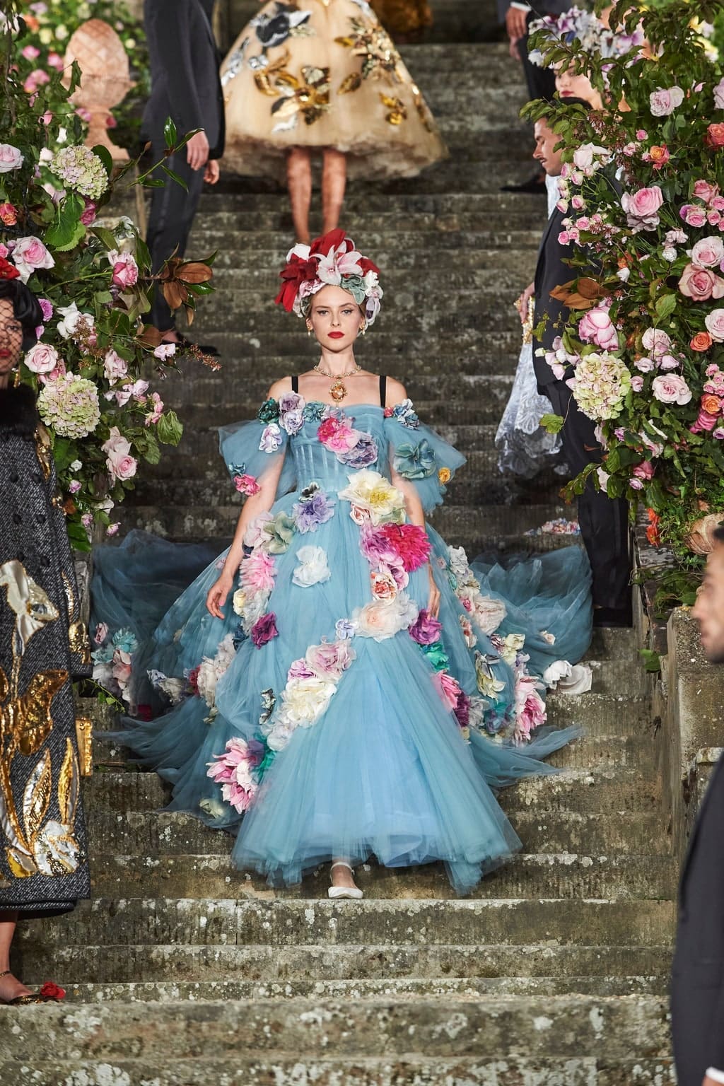 Dolce Gabbana Alta Moda Firenze 2020 - Fall-Winter 2020-2021 by RUNWAY MAGAZINE