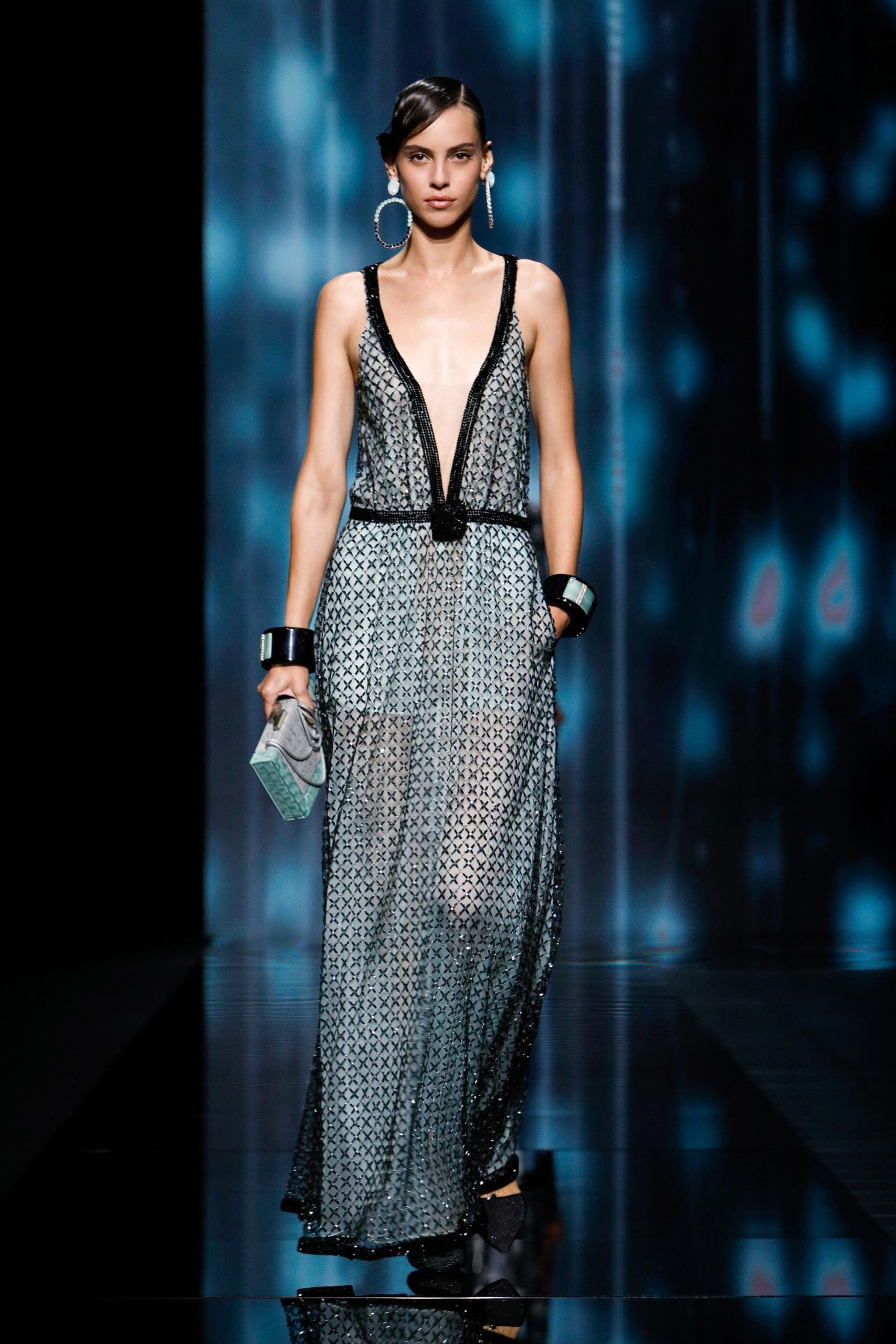 Giorgio Armani Frühling Sommer 2021 von RUNWAY MAGAZIN