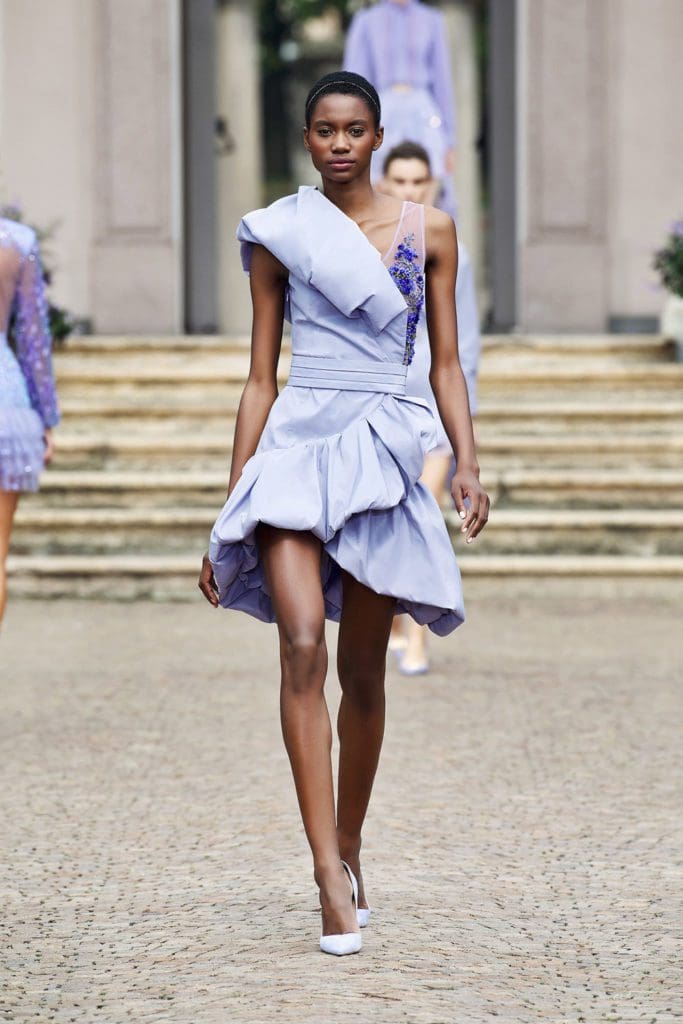 Elisabetta Franchi Printemps Été 2021 par RUNWAY MAGAZINE