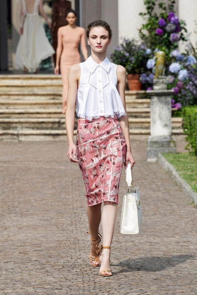 Elisabetta Franchi Printemps Été 2021 par RUNWAY MAGAZINE