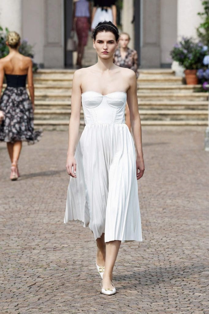 Elisabetta Franchi Printemps Été 2021 par RUNWAY MAGAZINE