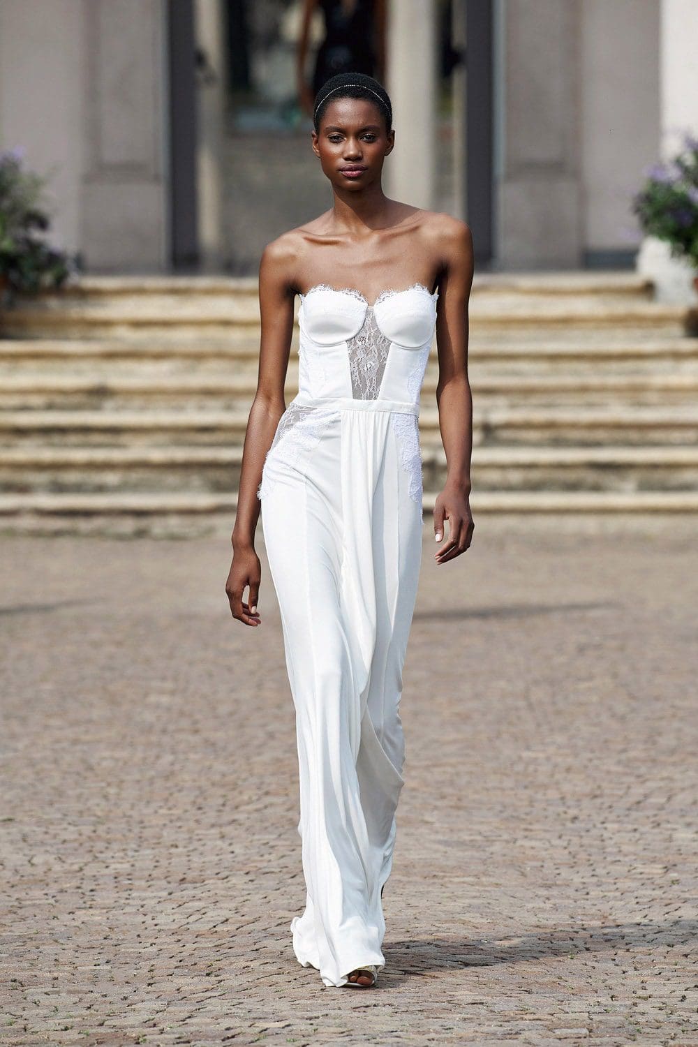 ElisabettaFranchi2021年春夏by RUNWAY マガジン